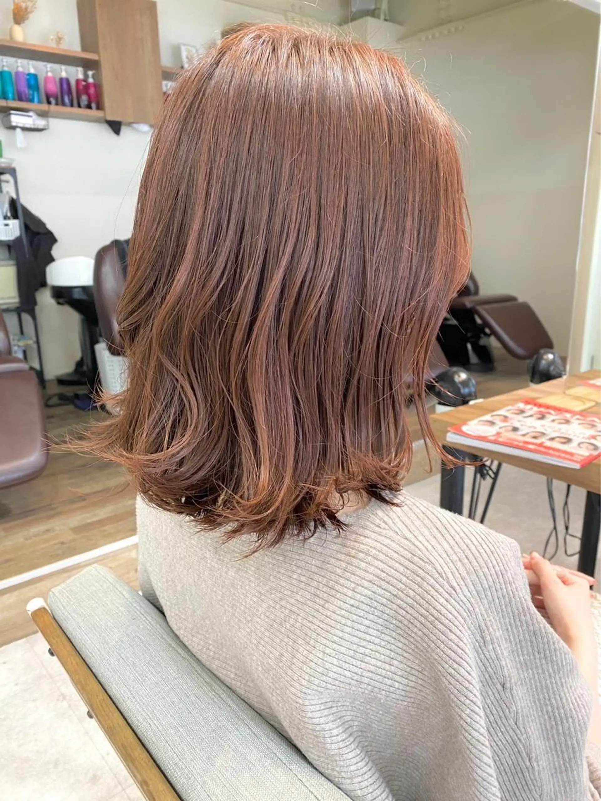 カラー 近田 小桜のヘアスタイル