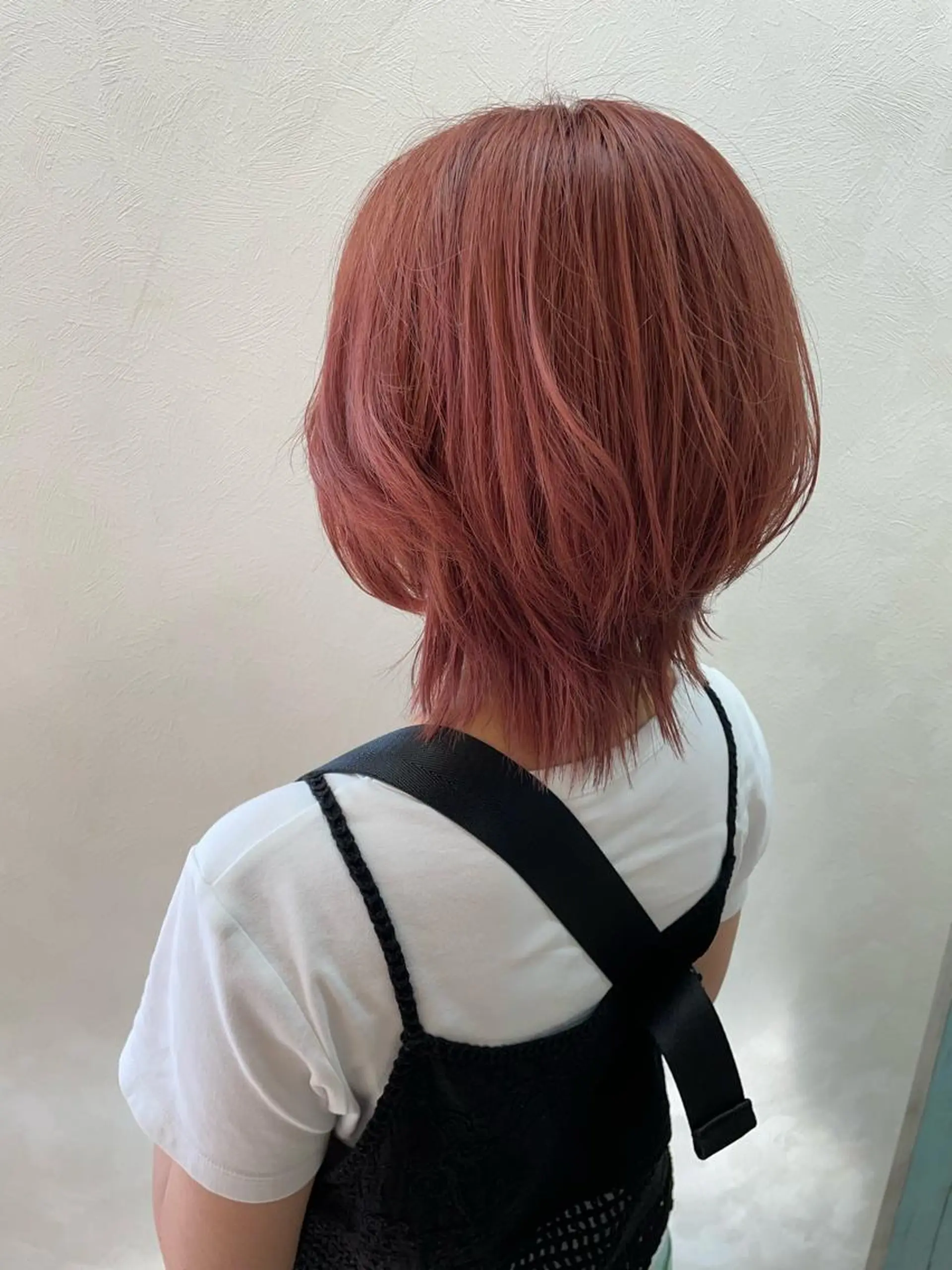 ショート カラー ベージュカラー ピンクカラー ピンクベージュ カット ヘアカラー トリートメント 加藤 遥花のヘアスタイル