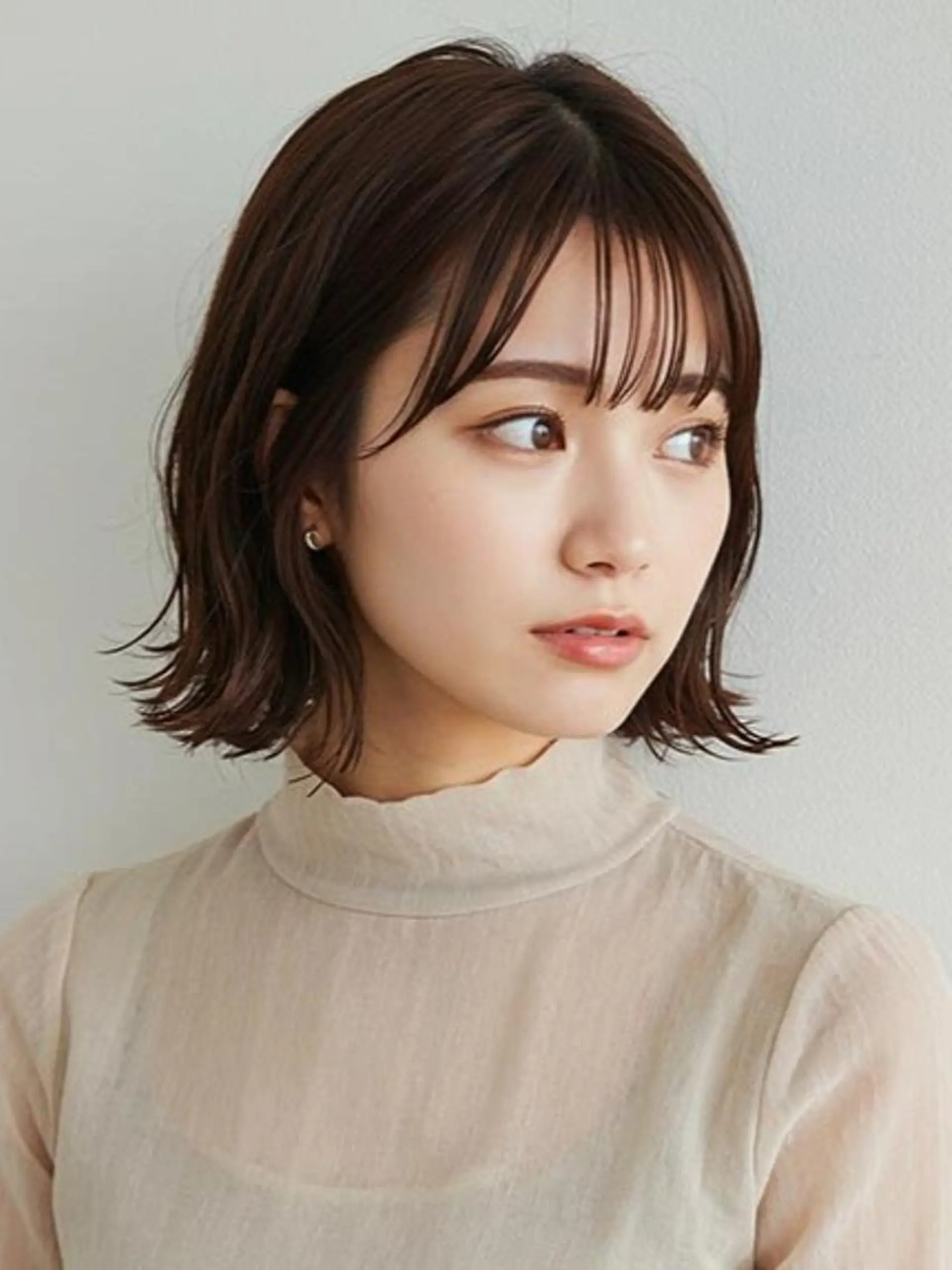 ミディアム ボブ ハイライト 髪質改善 韓国風ヘア レイヤーカット 浦添 あらさきのヘアスタイル