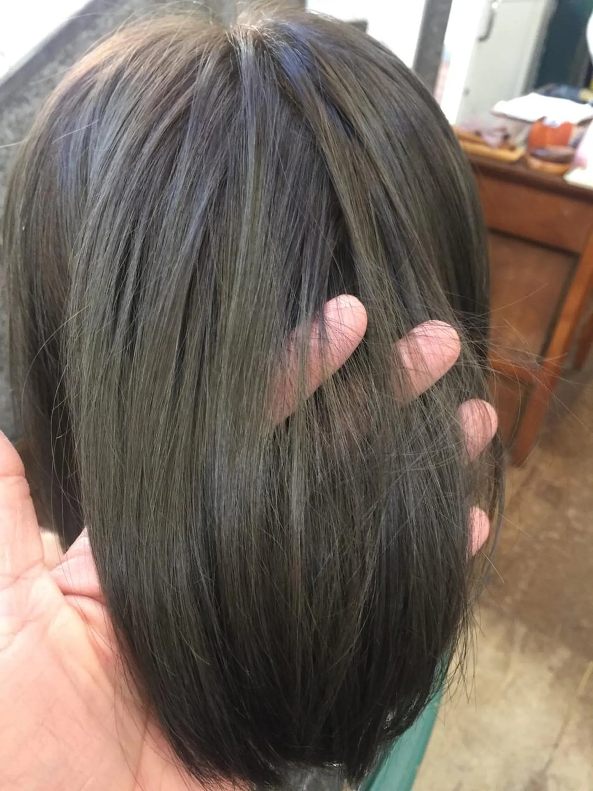 カラー 中村 海のヘアスタイル