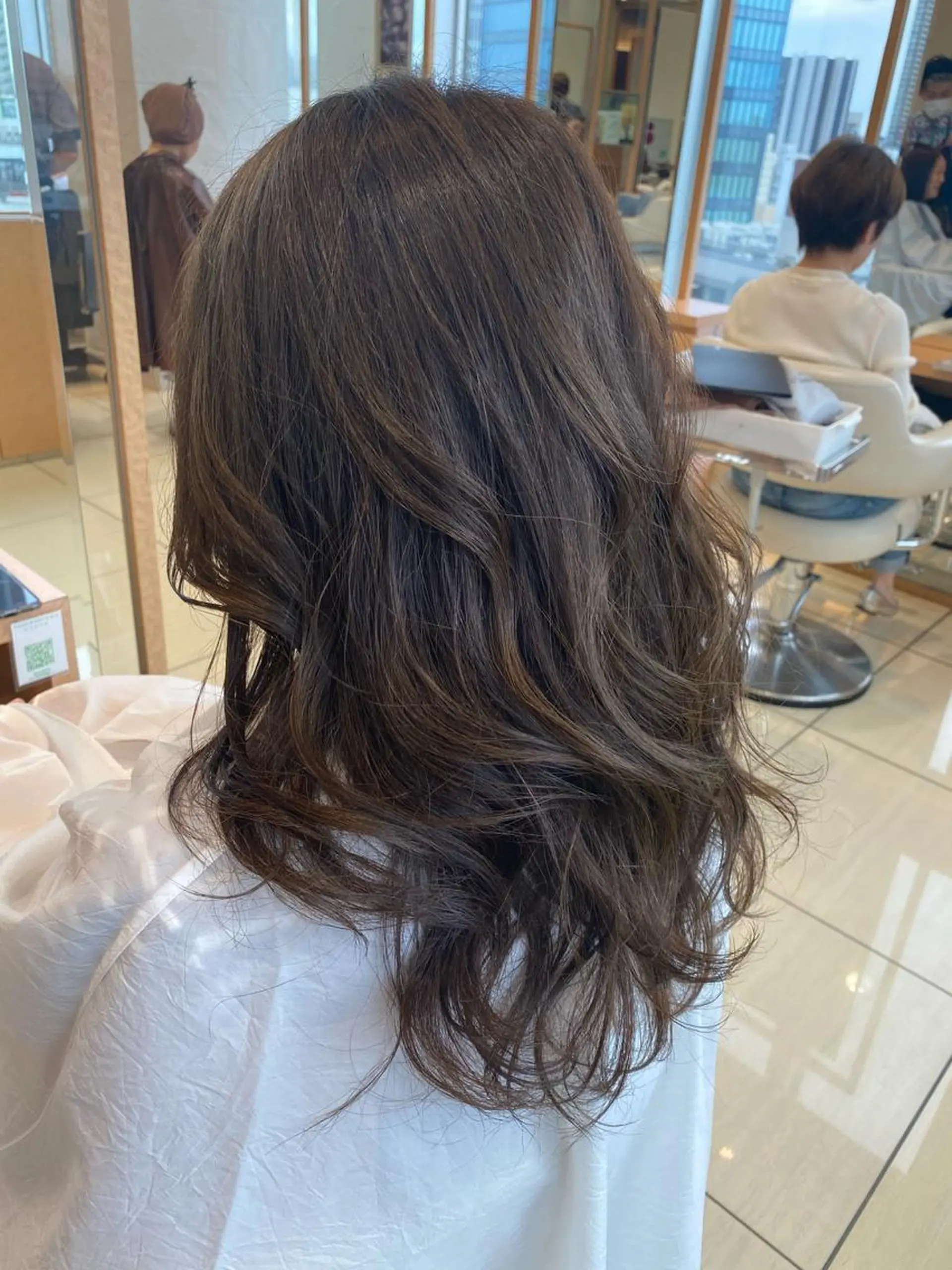 セミロング 村山 豪歩のヘアスタイル