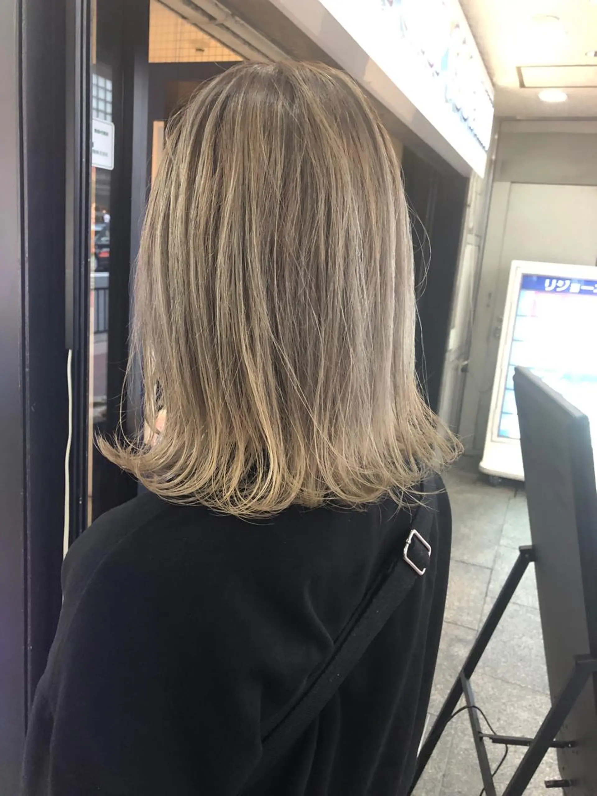 ショート カラー ベージュカラー ハイトーンカラー カット ヘアカラー トリートメント JILBLAN京都 ショート/ハイライトのヘアスタイル