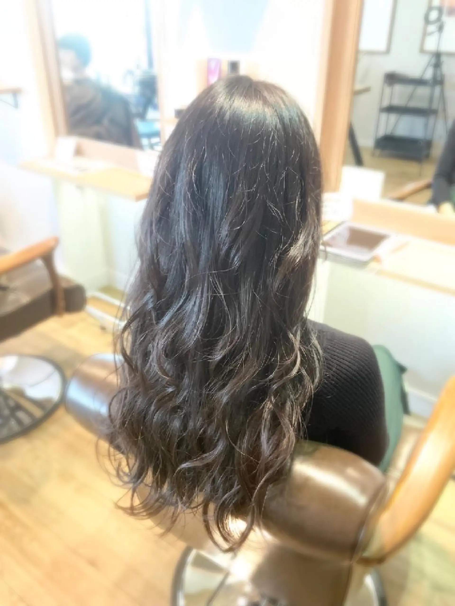 カラー ロング グレージュ 堀 望美のヘアスタイル
