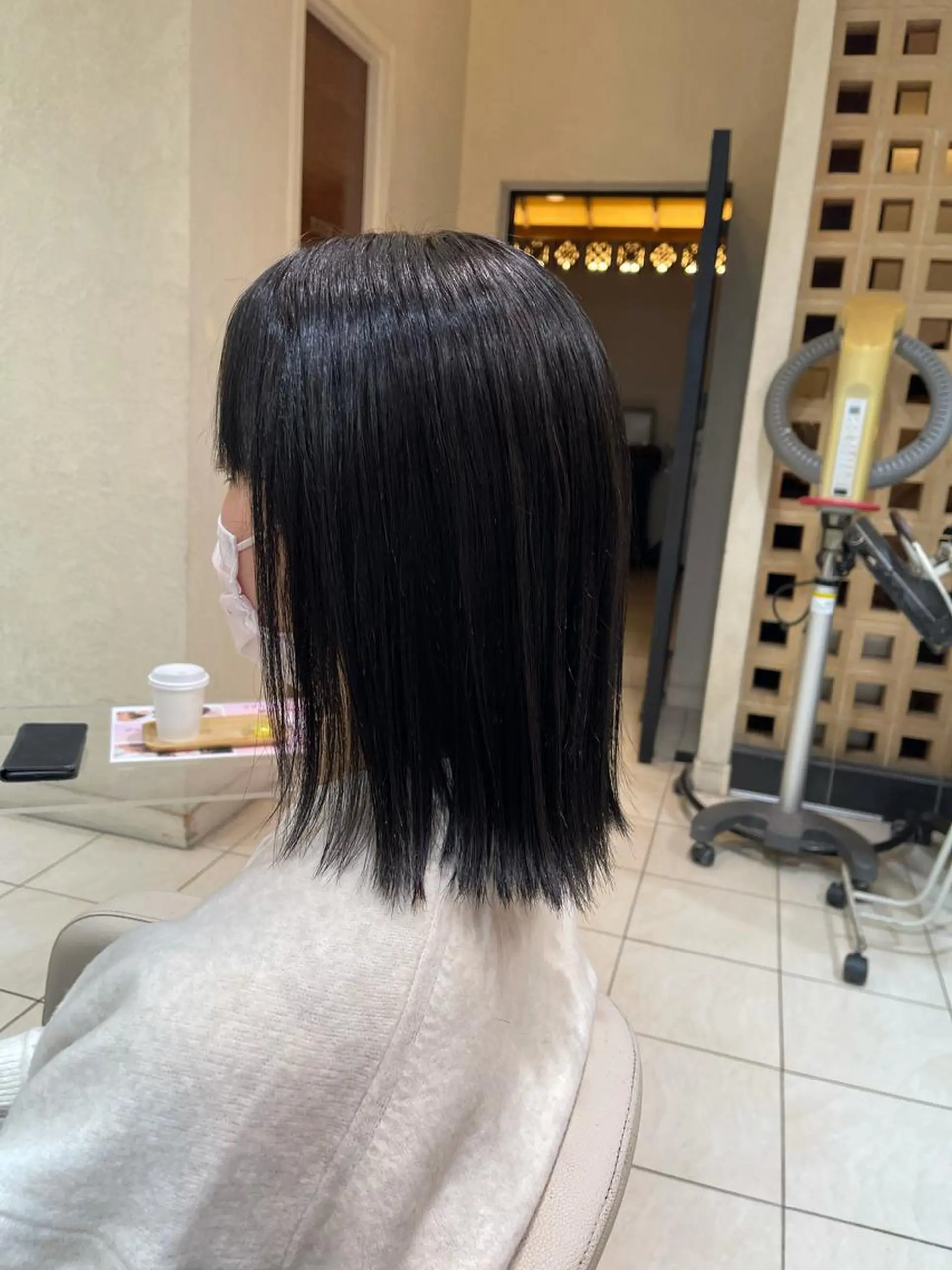 ミディアム カラー 黒髪 ブルーカラー ブルーブラック カネヒラ リョウスケのヘアスタイル