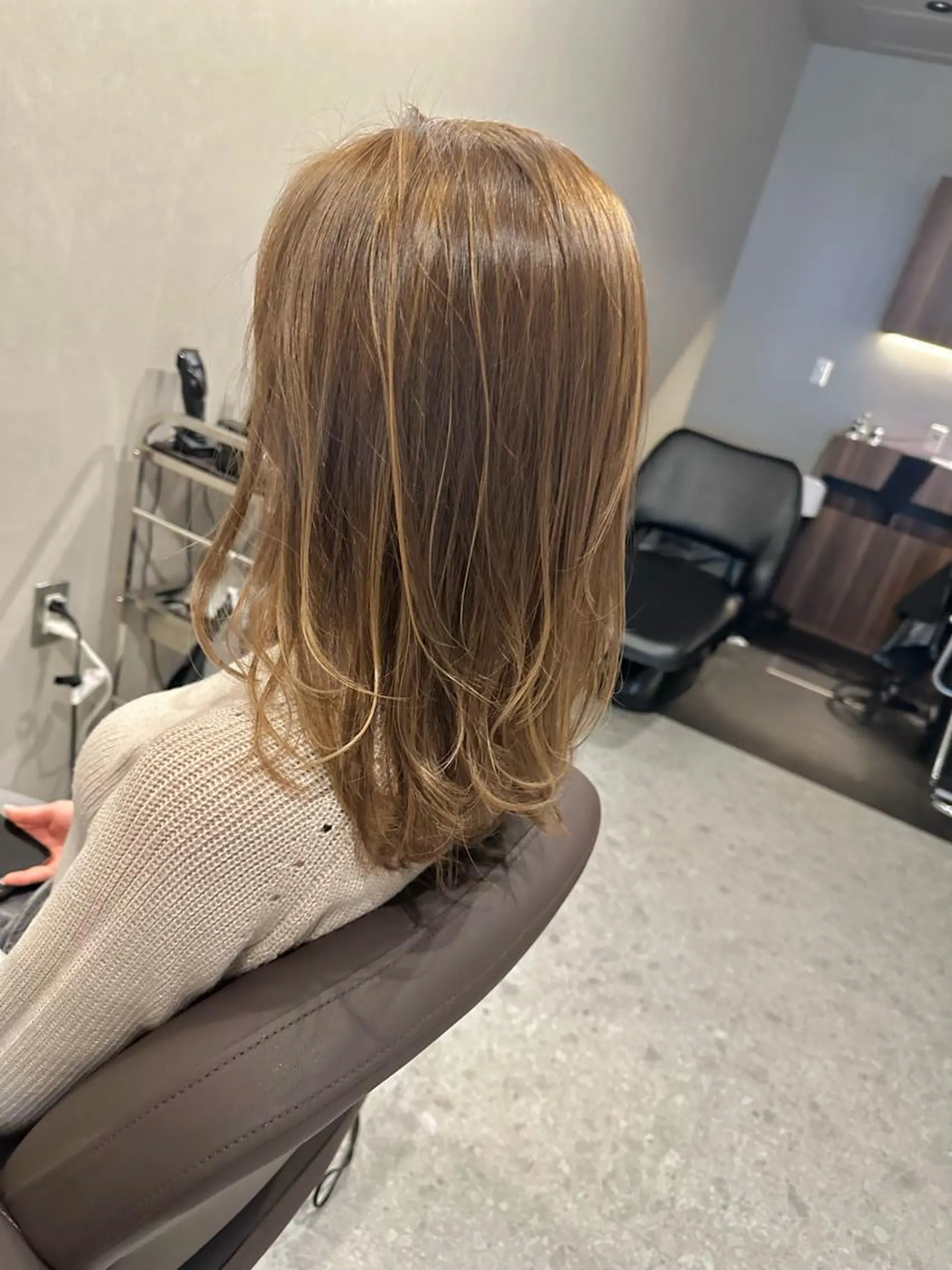 ロング ハイライト ヘアカラー トリートメント Forest. -髪質改善-のヘアスタイル