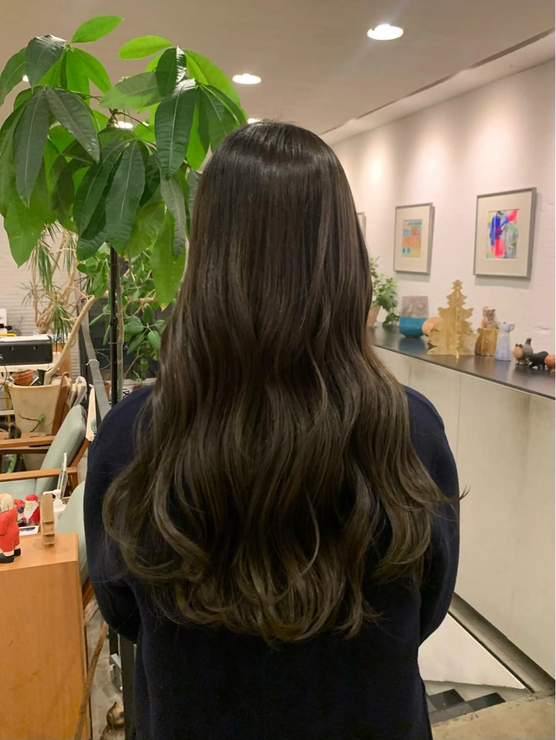 ロング カラー 透明感カラー レイヤーカット りなのヘアスタイル