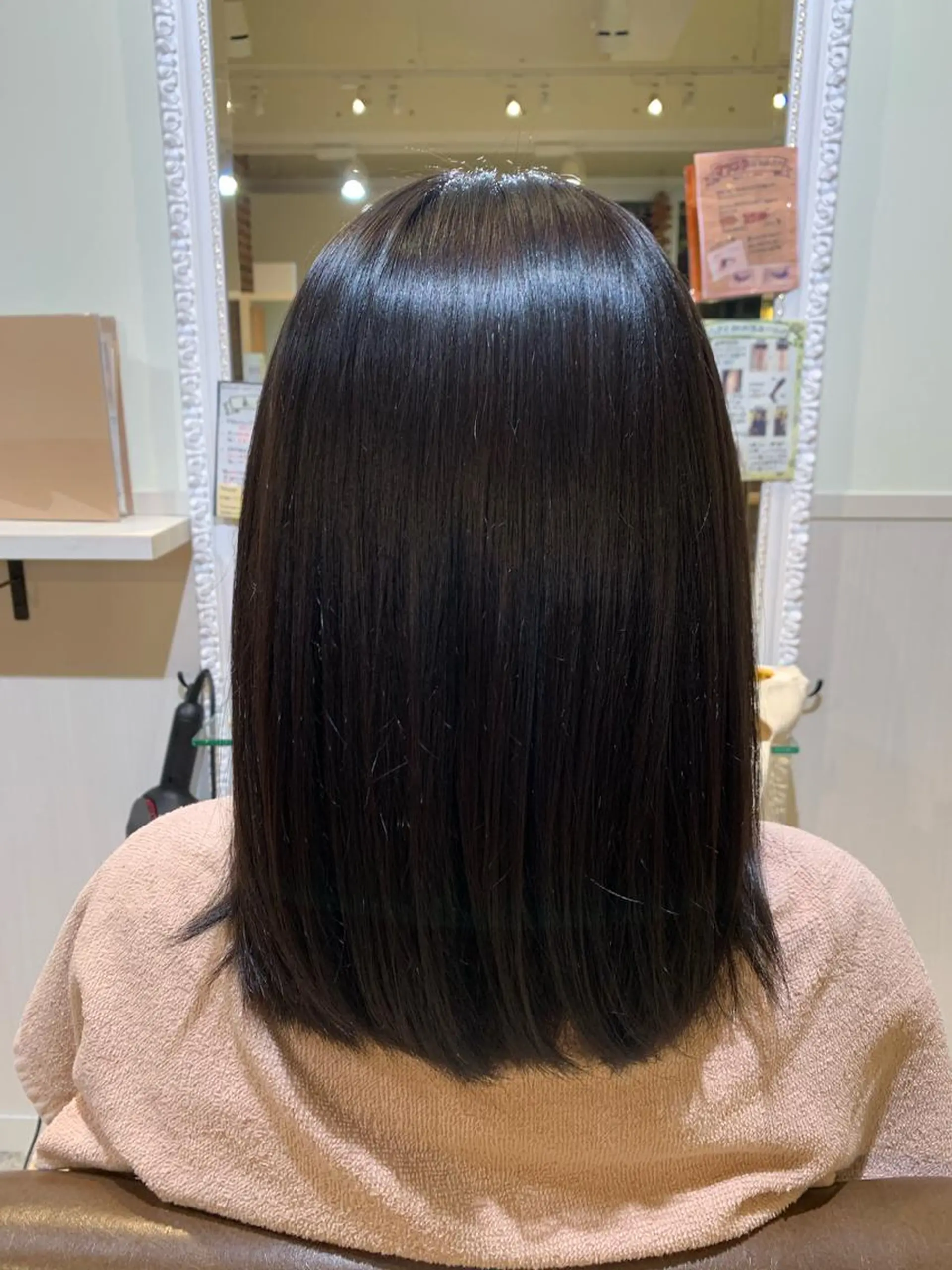 ミディアム カラー 高橋友里亜 /フリーランスのヘアスタイル