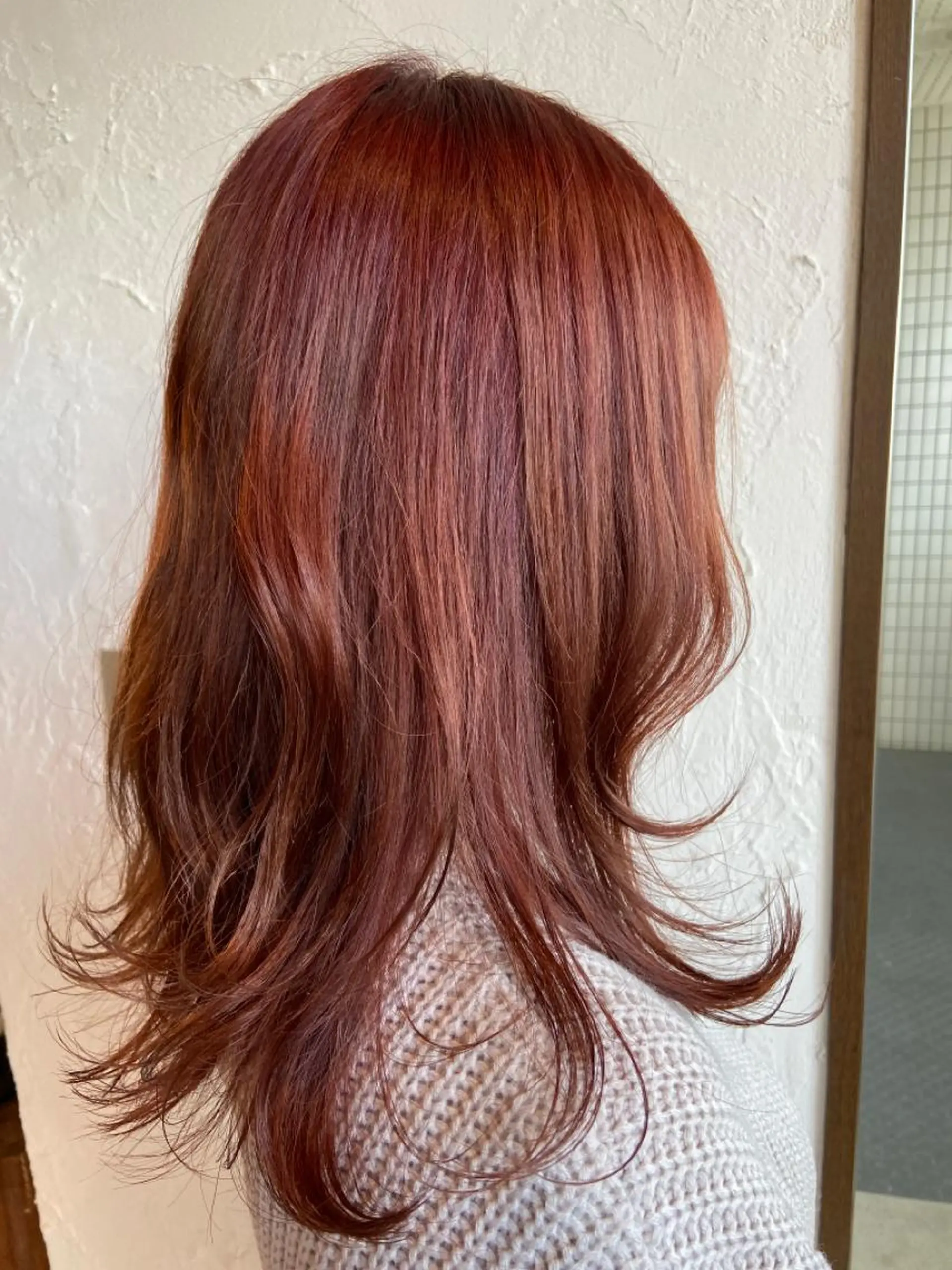 セミロング カラー 宮本 玲那のヘアスタイル