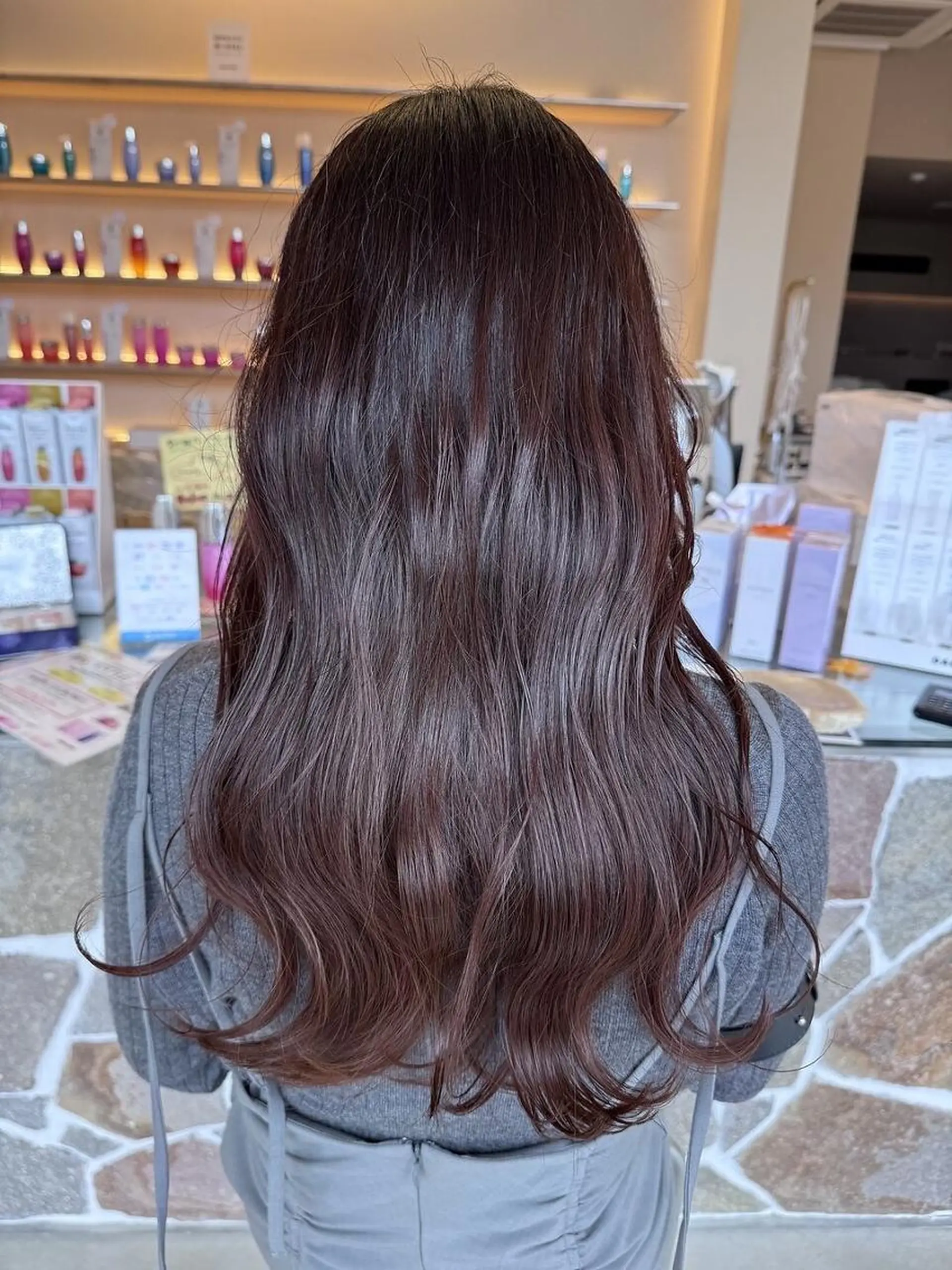 セミロング カラー ✨艶カラー・ストレー ト✨Lissのヘアスタイル