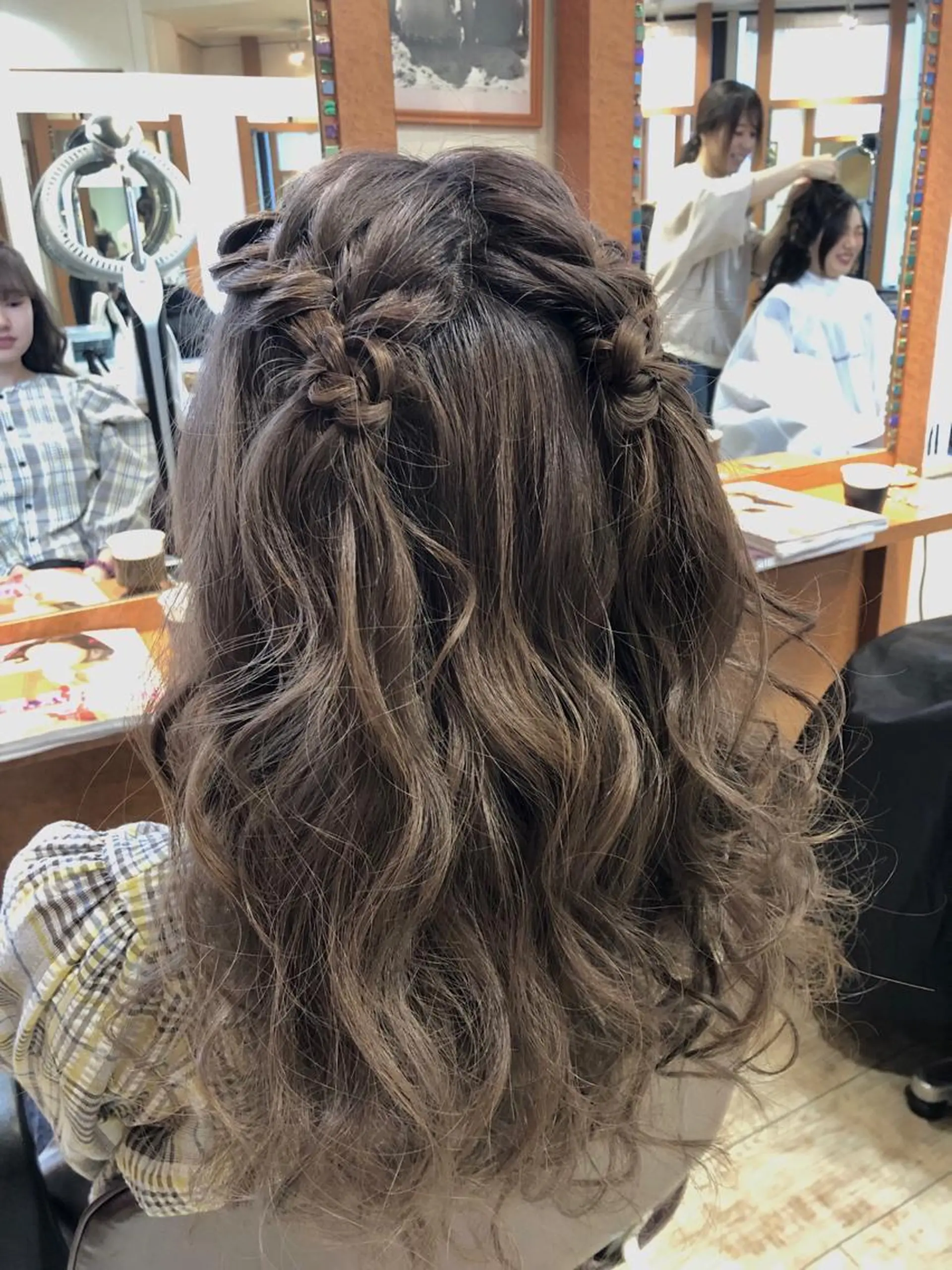 ロング ヘアアレンジ 韓国ヘア🤍髪質改善 🇰🇷AKANEのヘアスタイル