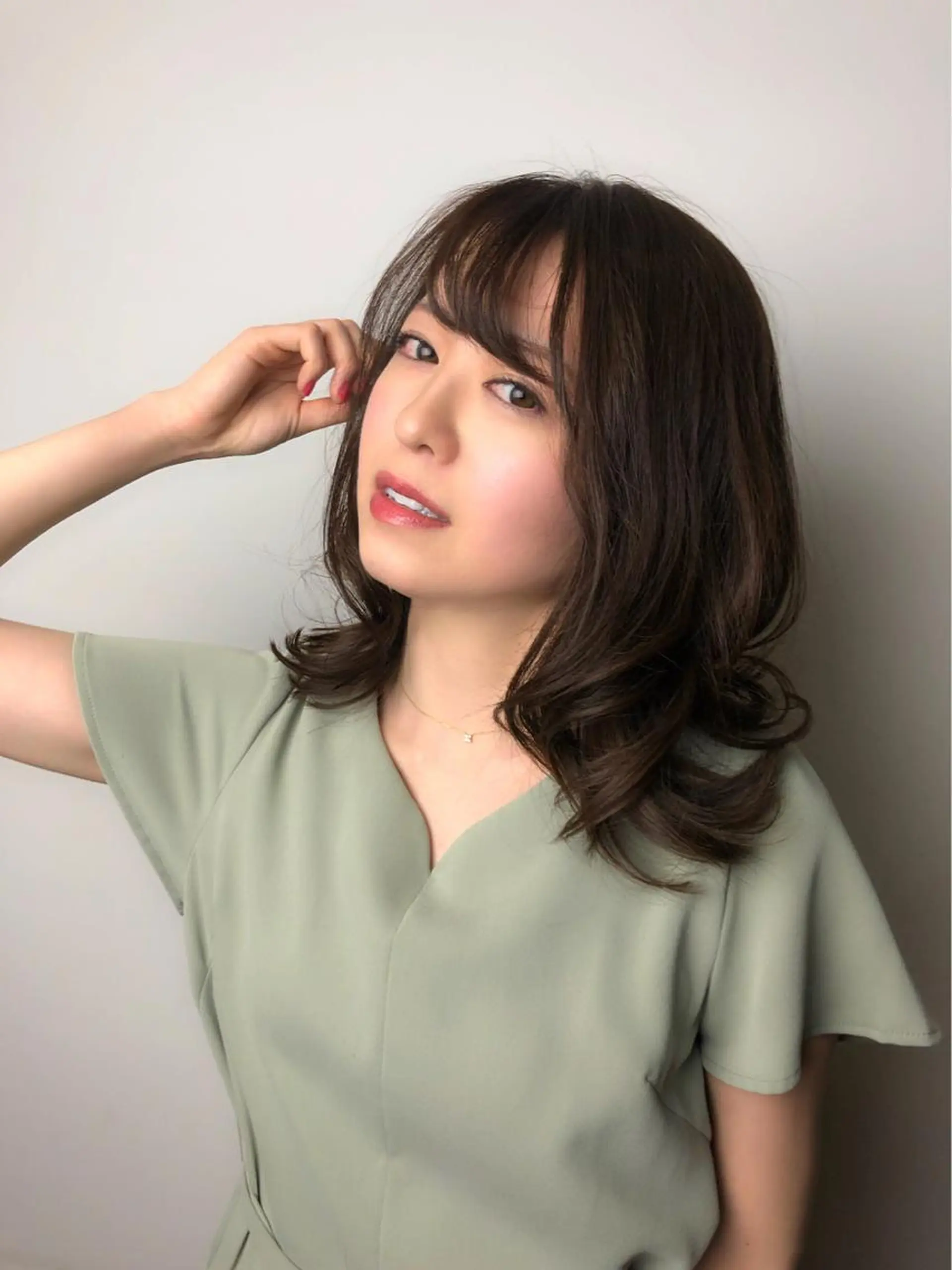 セミロング Hikaru Takahashiのヘアスタイル