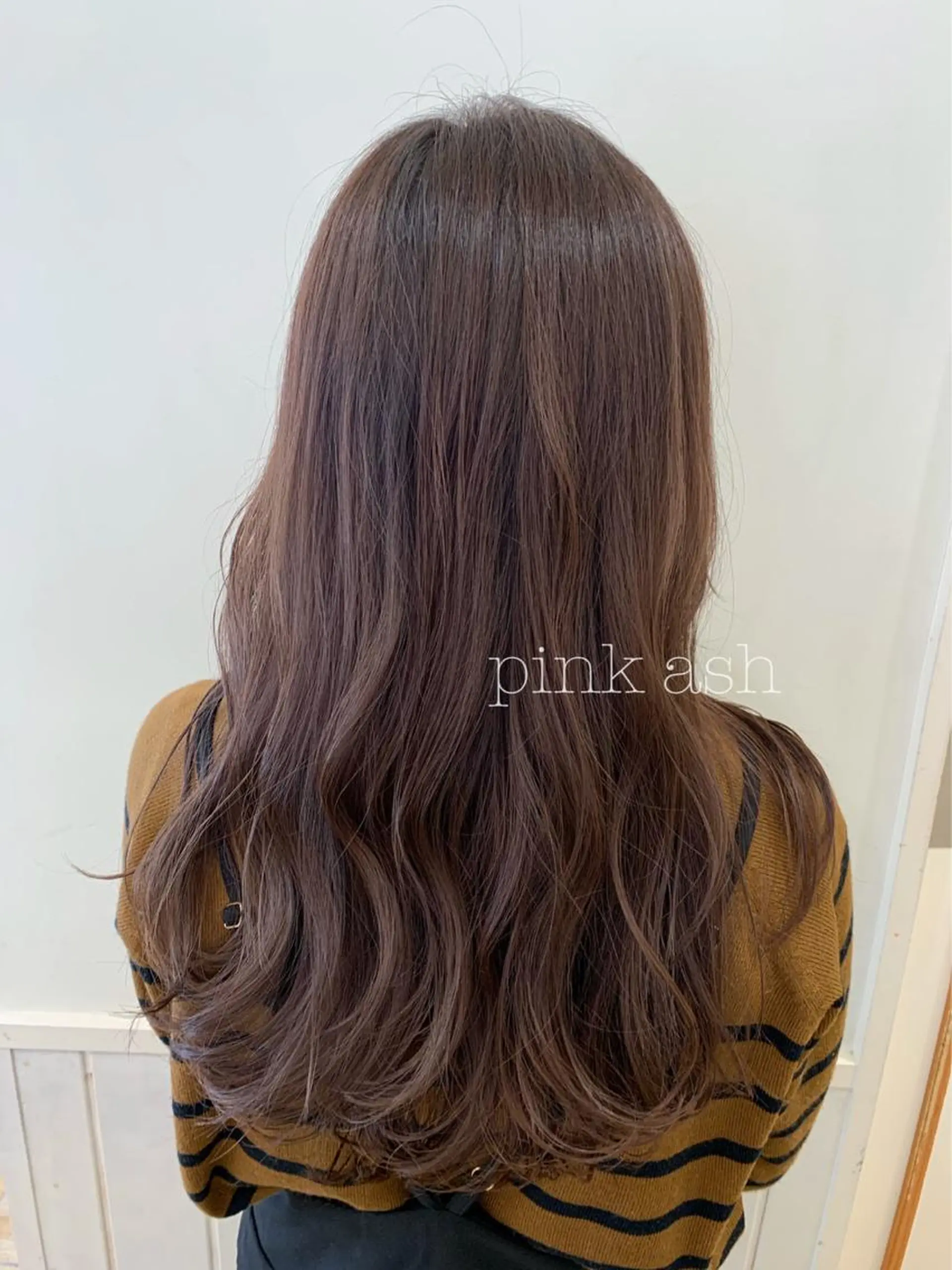 ロング カラー ぱつっとボブ/ 小野あかねのヘアスタイル