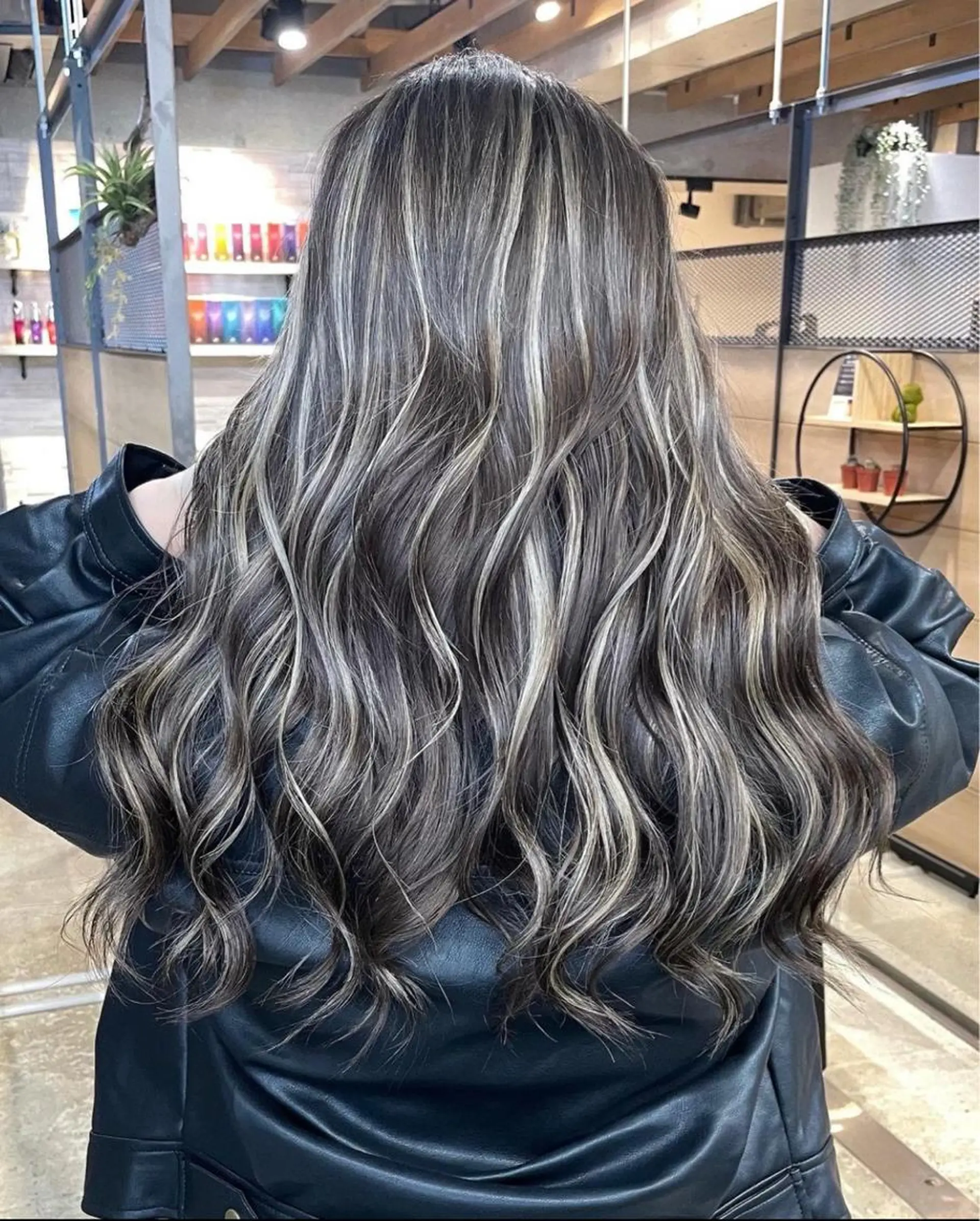 ロング 美髪/ハイライト 指名No.1KAIのヘアスタイル