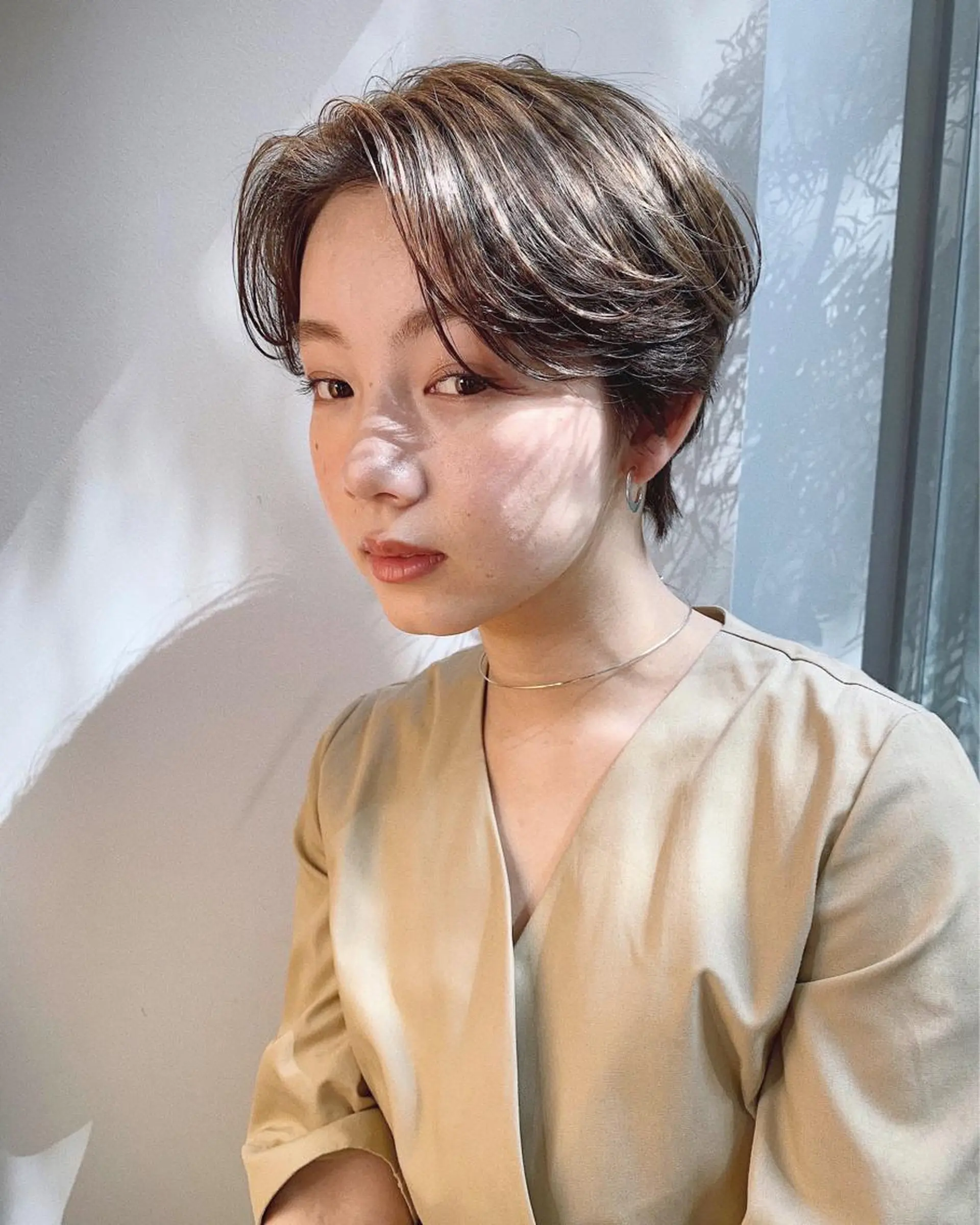 ショート カラー パーマ ヘアアレンジ ハンサムショート ショートヘア 小顔カット カット ヘアセット 松田 亮葉のヘアスタイル