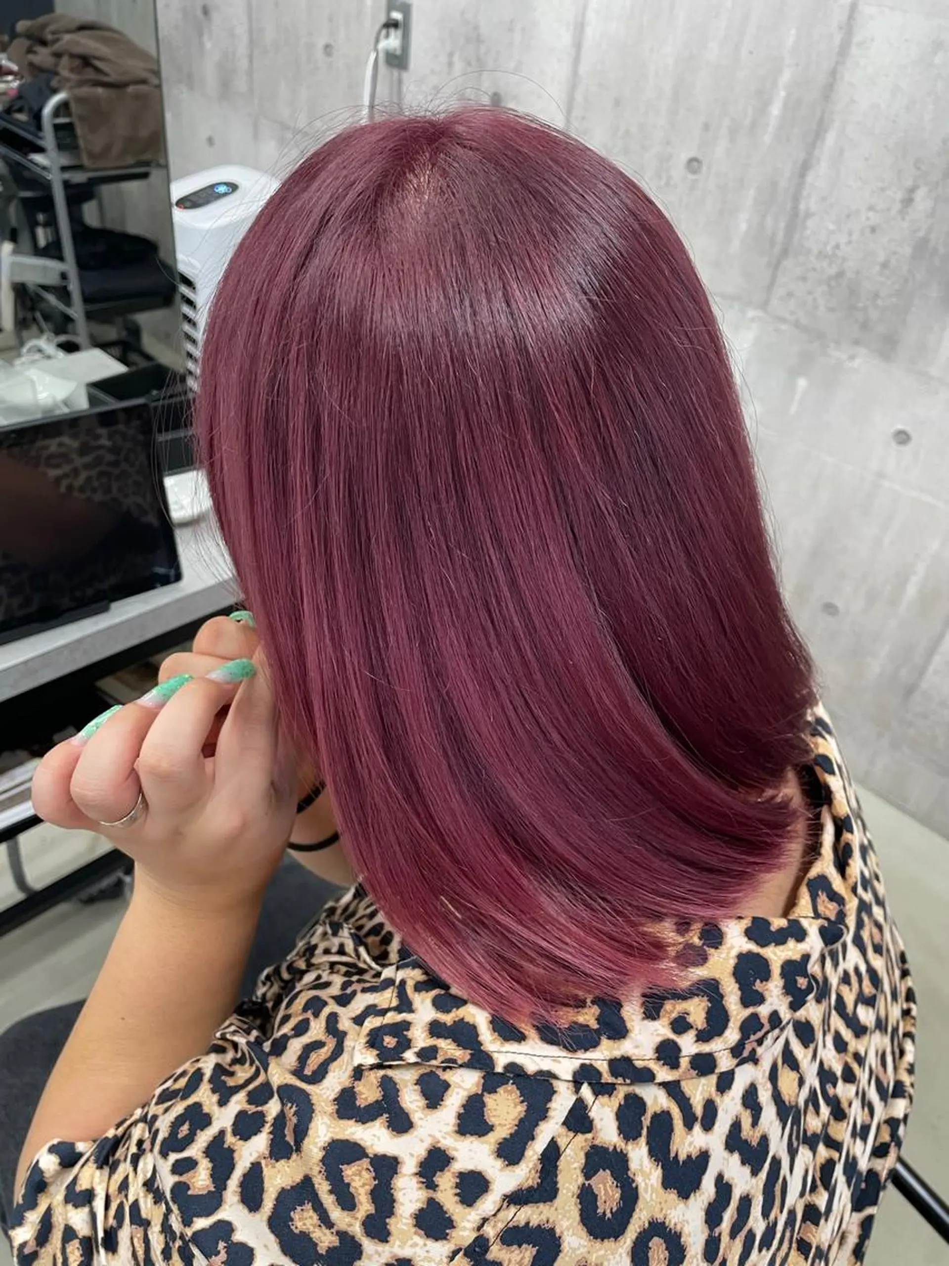 ミディアム カラー カシス ヘアカラー LUXBE LUCE ひなののヘアスタイル