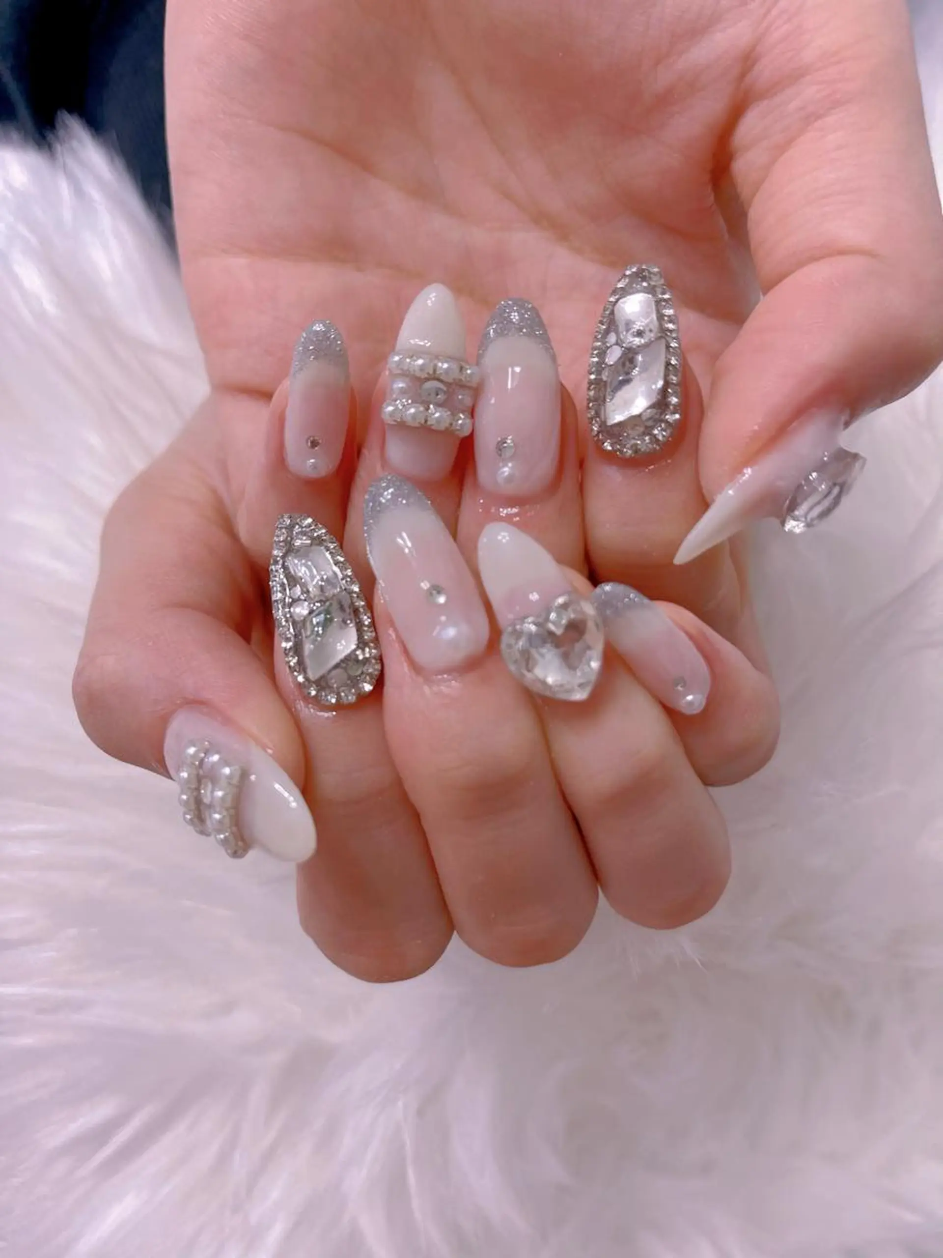 ネイル ハンドネイル FF フィフィネイルサロンのネイルデザイン