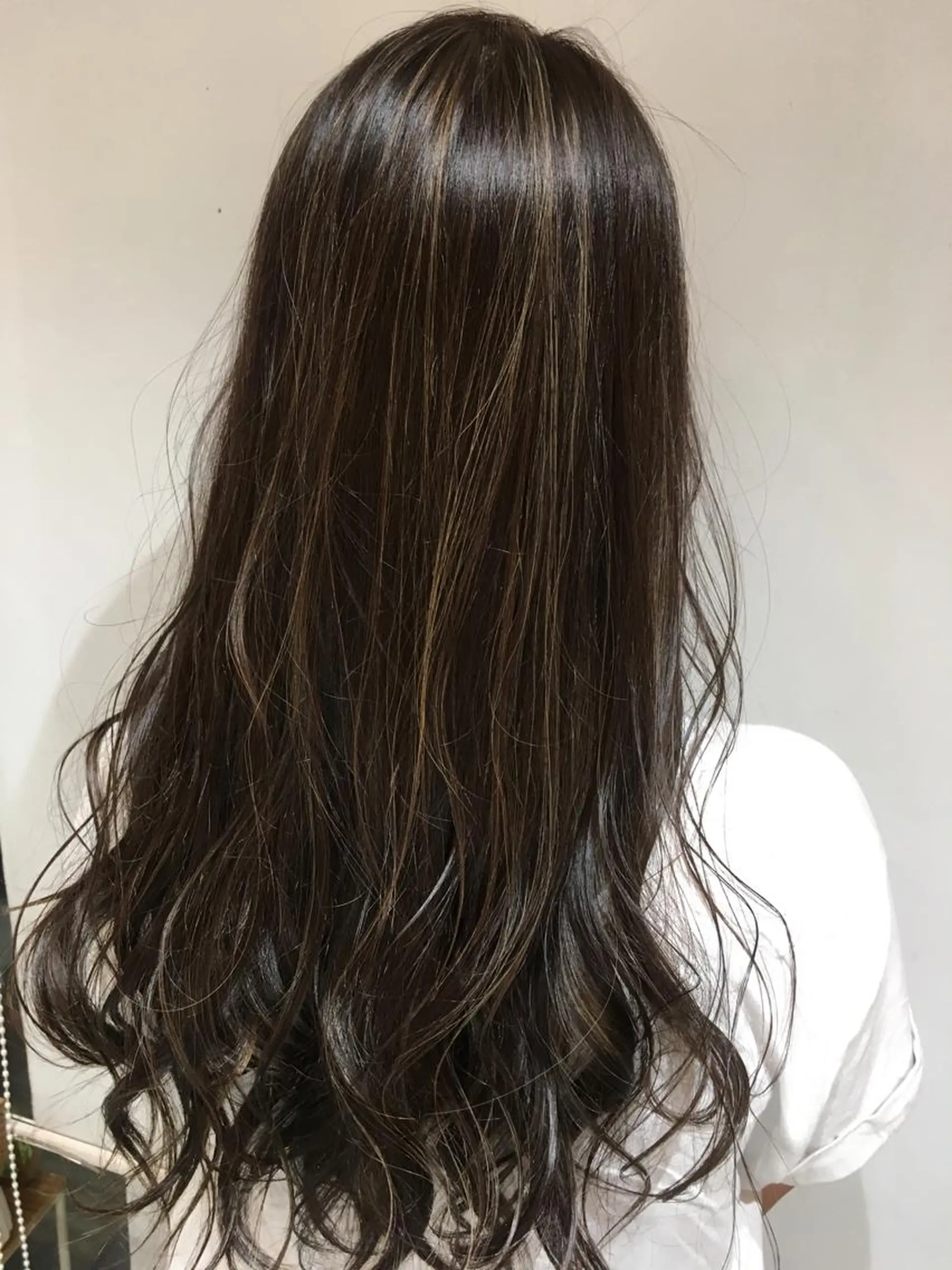 ロング ハイライト TAKAHASHI REIKAのヘアスタイル