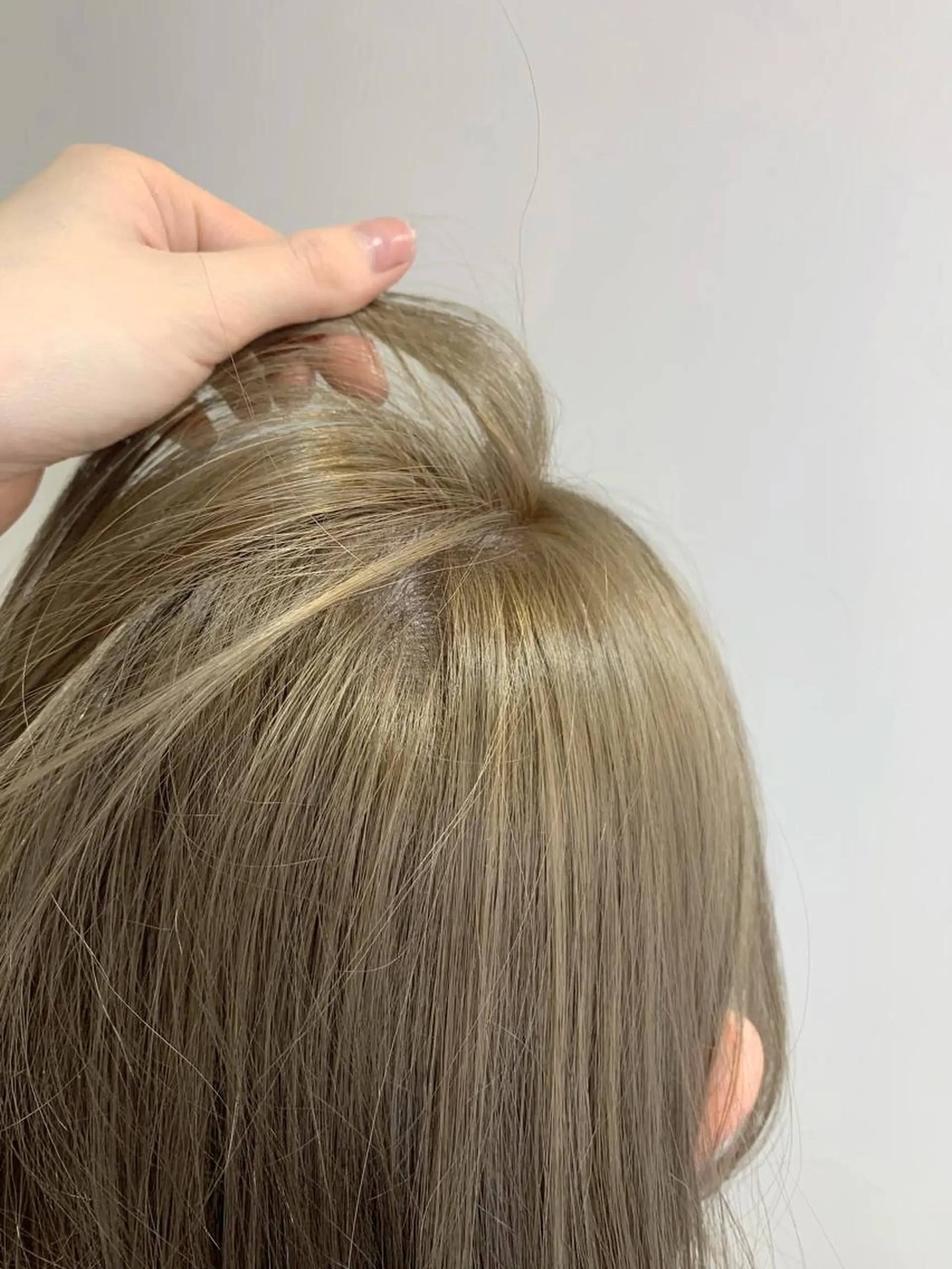 ミディアム カラー ヘアカラー トリートメント 近藤千翔🩵 髪質改善Periodのエステ・リラクイメージ