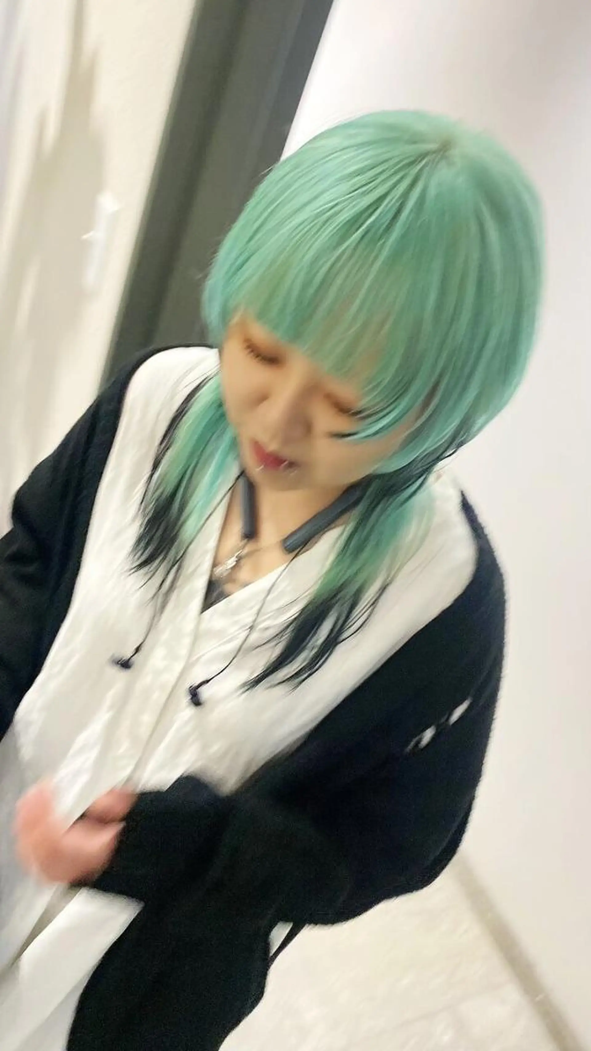 ロング qiieダブルカラー イルミナカラーのヘアスタイル