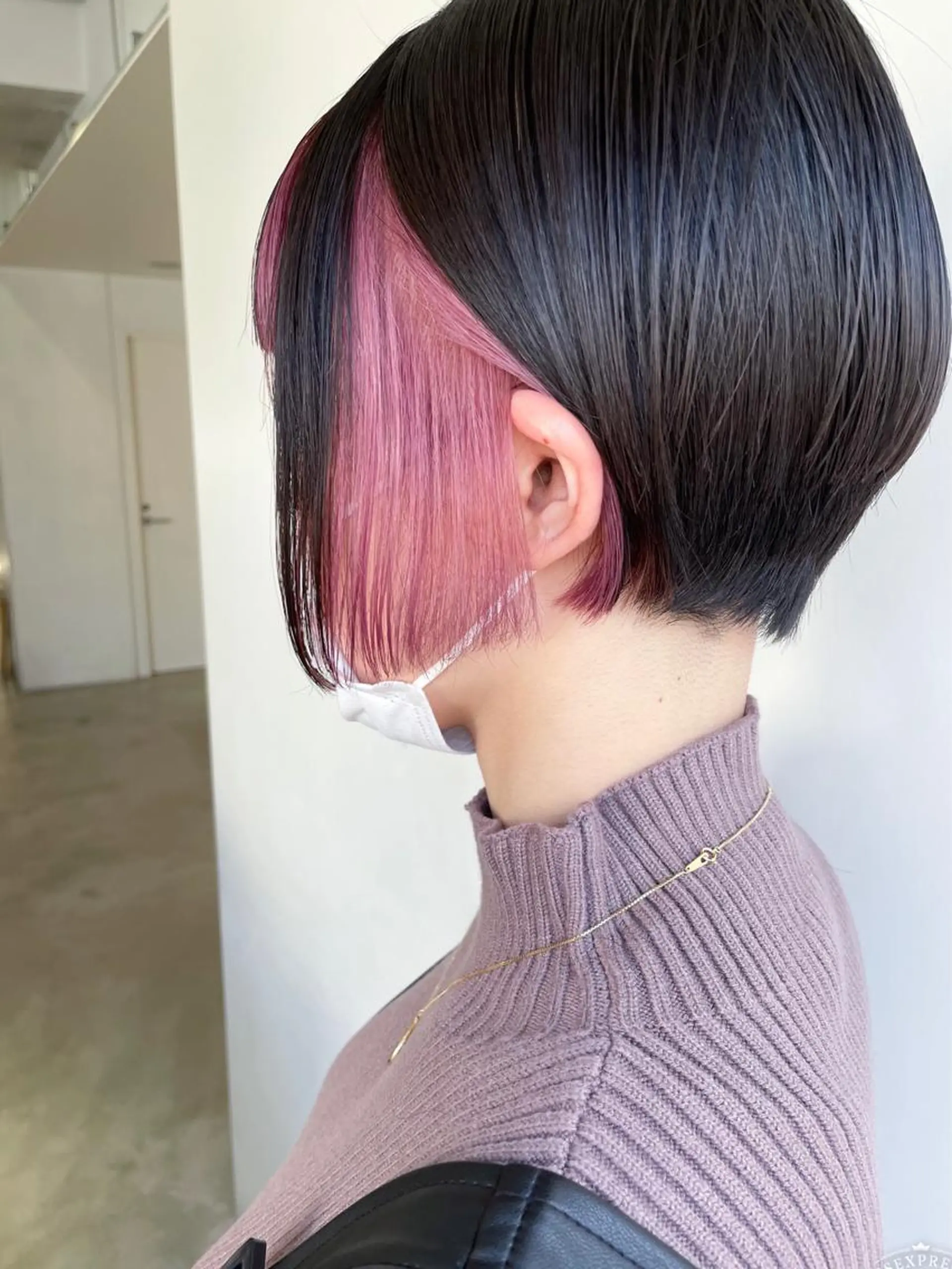 ショート 💜ショート💜 ウルフ、ボブ二色亜美のヘアスタイル