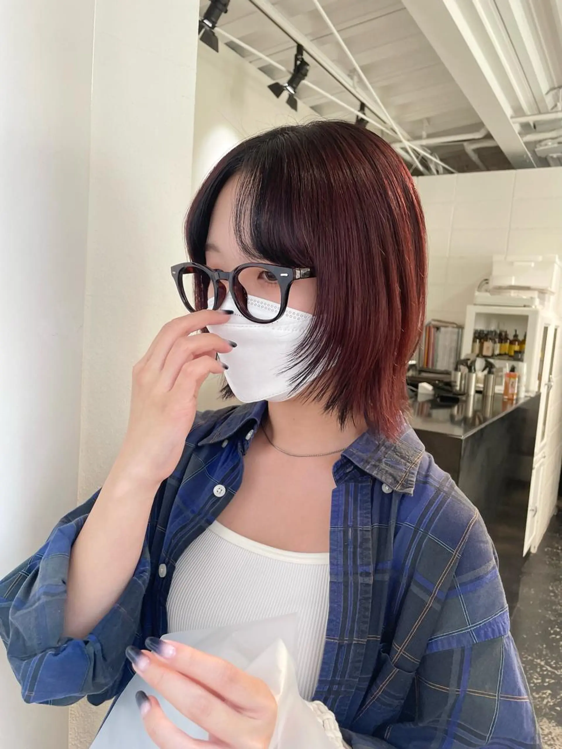 ミディアム カラー パーマ ヘアアレンジ メンズ キッズ ネイル マツエク・マツパ アイブロウ メンズブリーチ ブリーチ ボルドーカラー 眉カラー ボルドー カット ヘアカラー トリートメント 艶ハイトーン/ヘア アレンジAYAKAのヘアスタイル