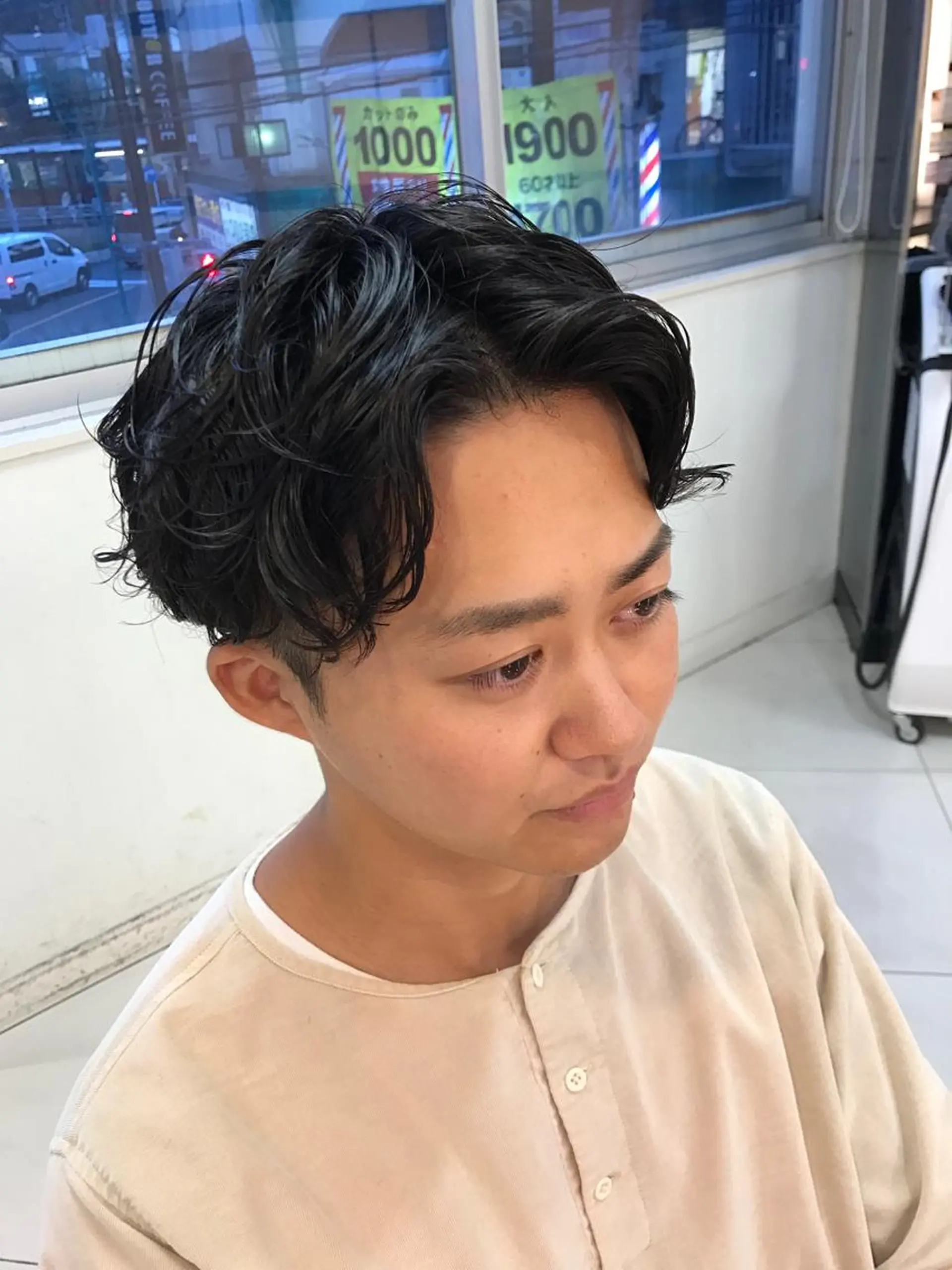 ショート カラー パーマ メンズ メンズパーマ 学生（メンズ向け） 学生 スパイラルパーマ カット パーマ 🟦メンズパーマ🟦 横浜駅｜小上馬淳司のヘアスタイル