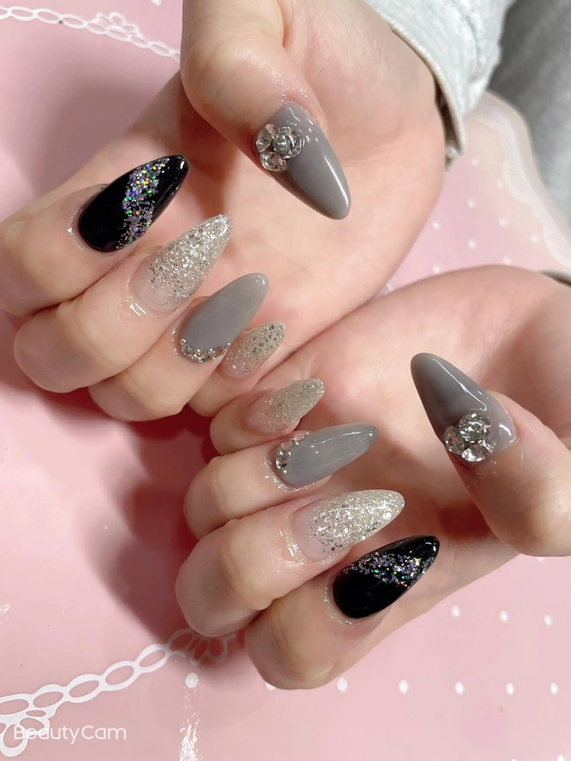 ミディアム ネイル 《LB》ラブリエ Nail&eyeのマツエク・マツパデザイン