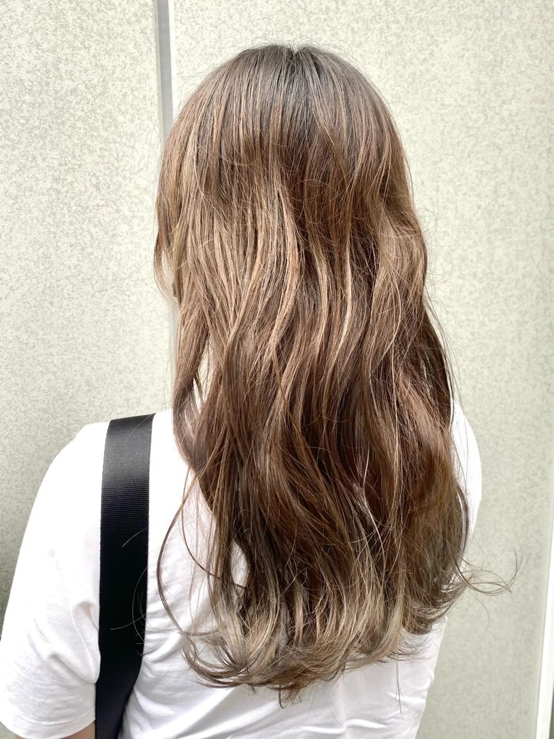 ロング ハイライト レイヤーカット ヘアカラー KEN KENのヘアスタイル