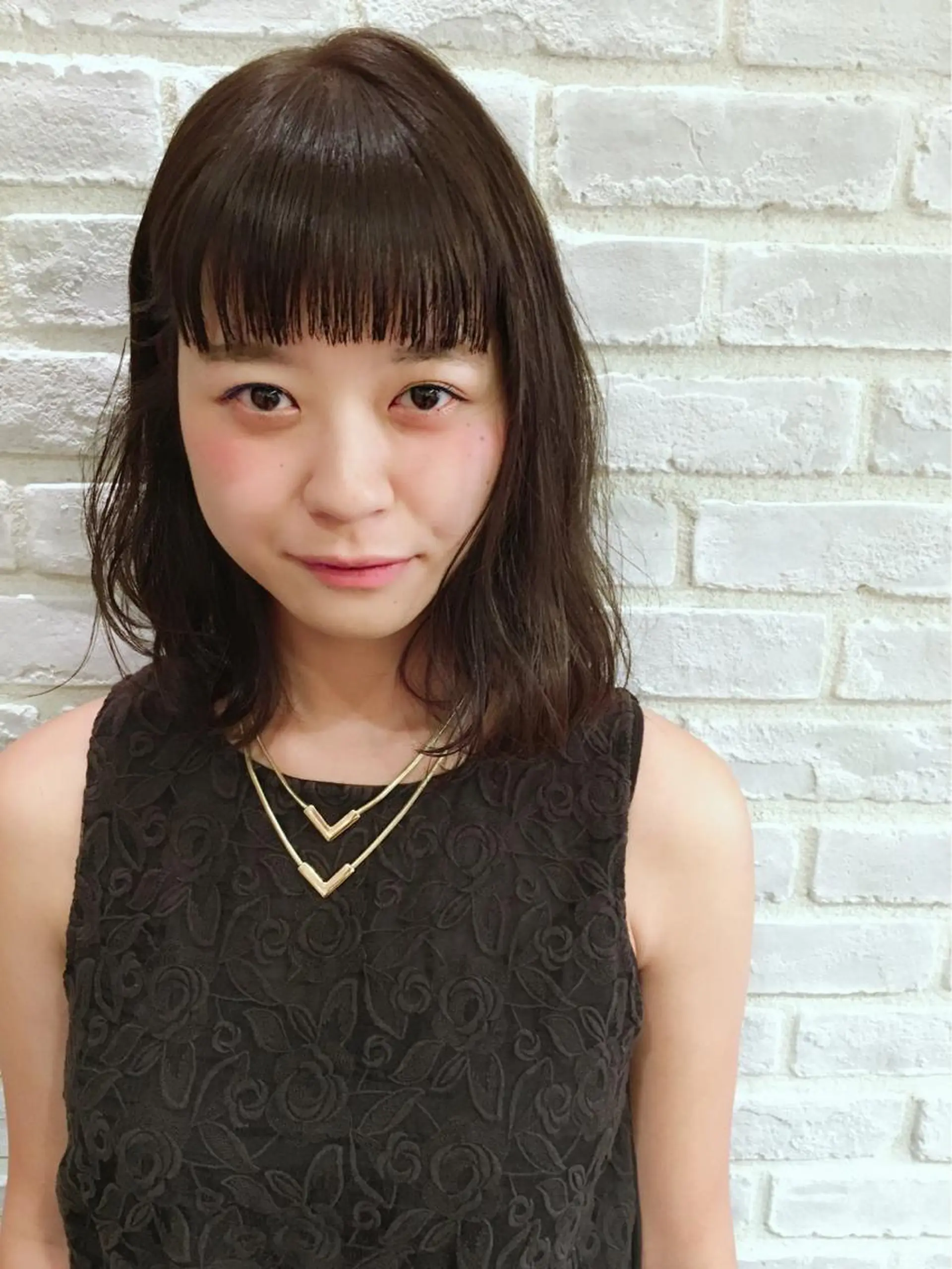 ミディアム セミロング カラー パーマ ヘアアレンジ 黒髪 カット la fith所属・rico_by ヘアとアイブロウの眉毛・アイブロウイメージ