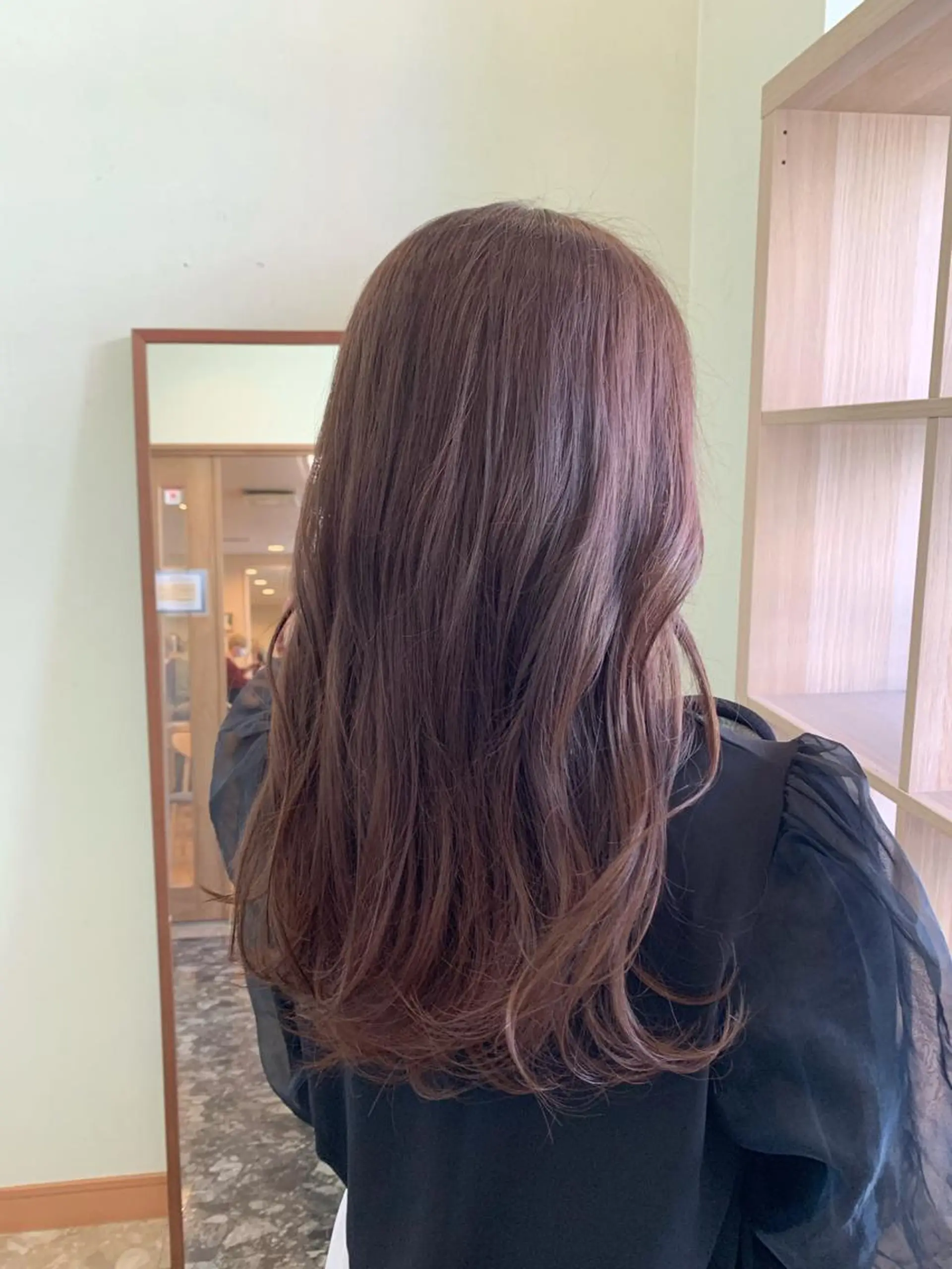 ロング カラー ベージュカラー ラベンダーカラー カット ヘアカラー yuri🌼 NUMBER 天王寺のヘアスタイル