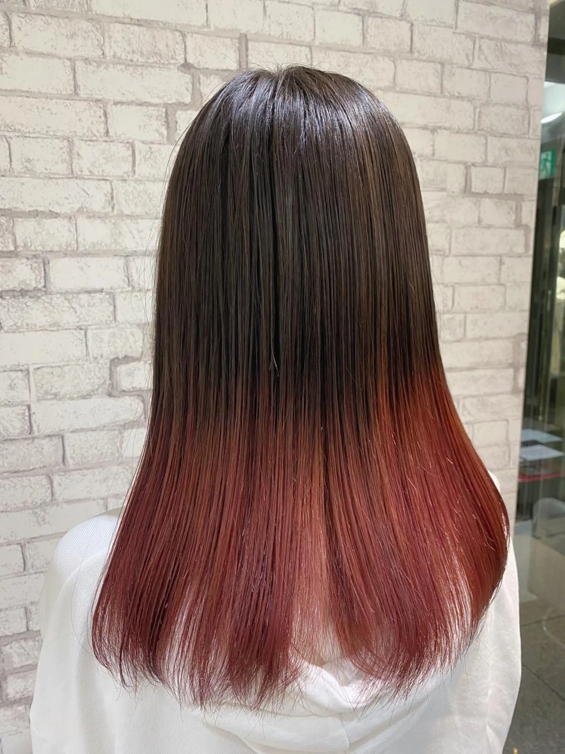 ミディアム カラー ヘアアレンジ ブリーチなし艶カラー 東家のヘアスタイル