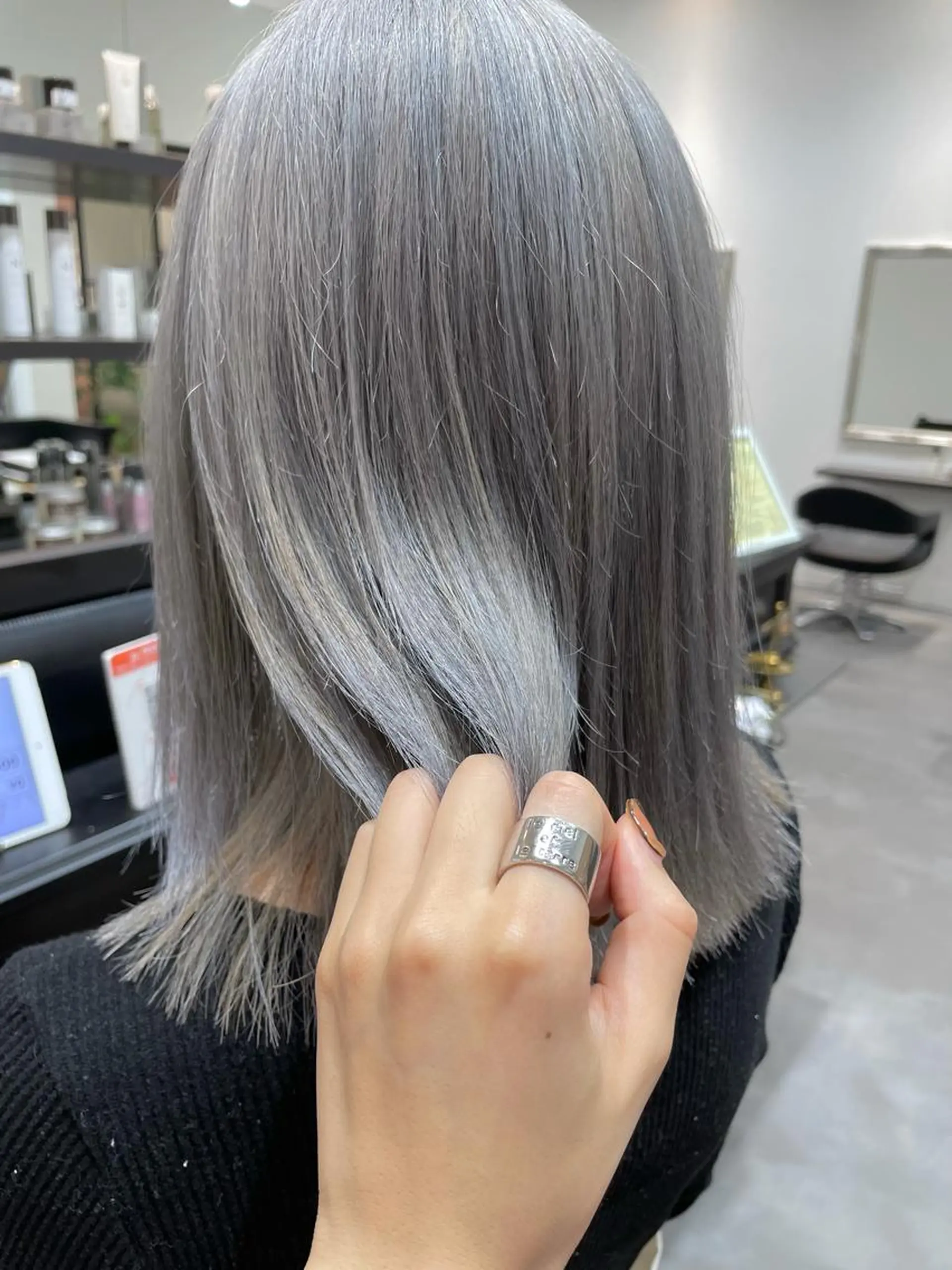 ミディアム カラー ヘアアレンジ 小倉 愛里のヘアスタイル