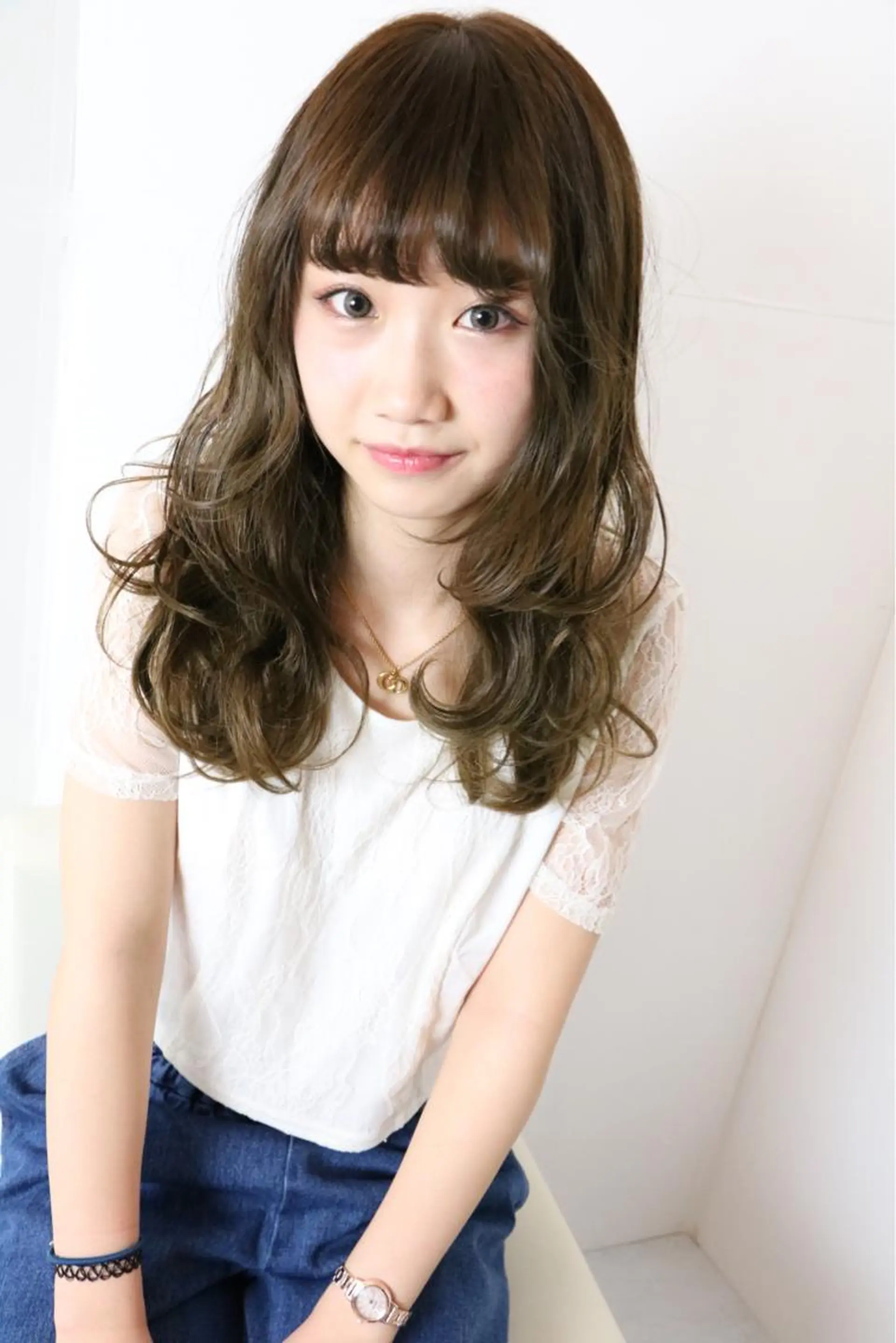 ミディアム セミロング ロング カラー パーマ アッシュ ベージュカラー ハイトーン特化🤍 浦住のヘアスタイル