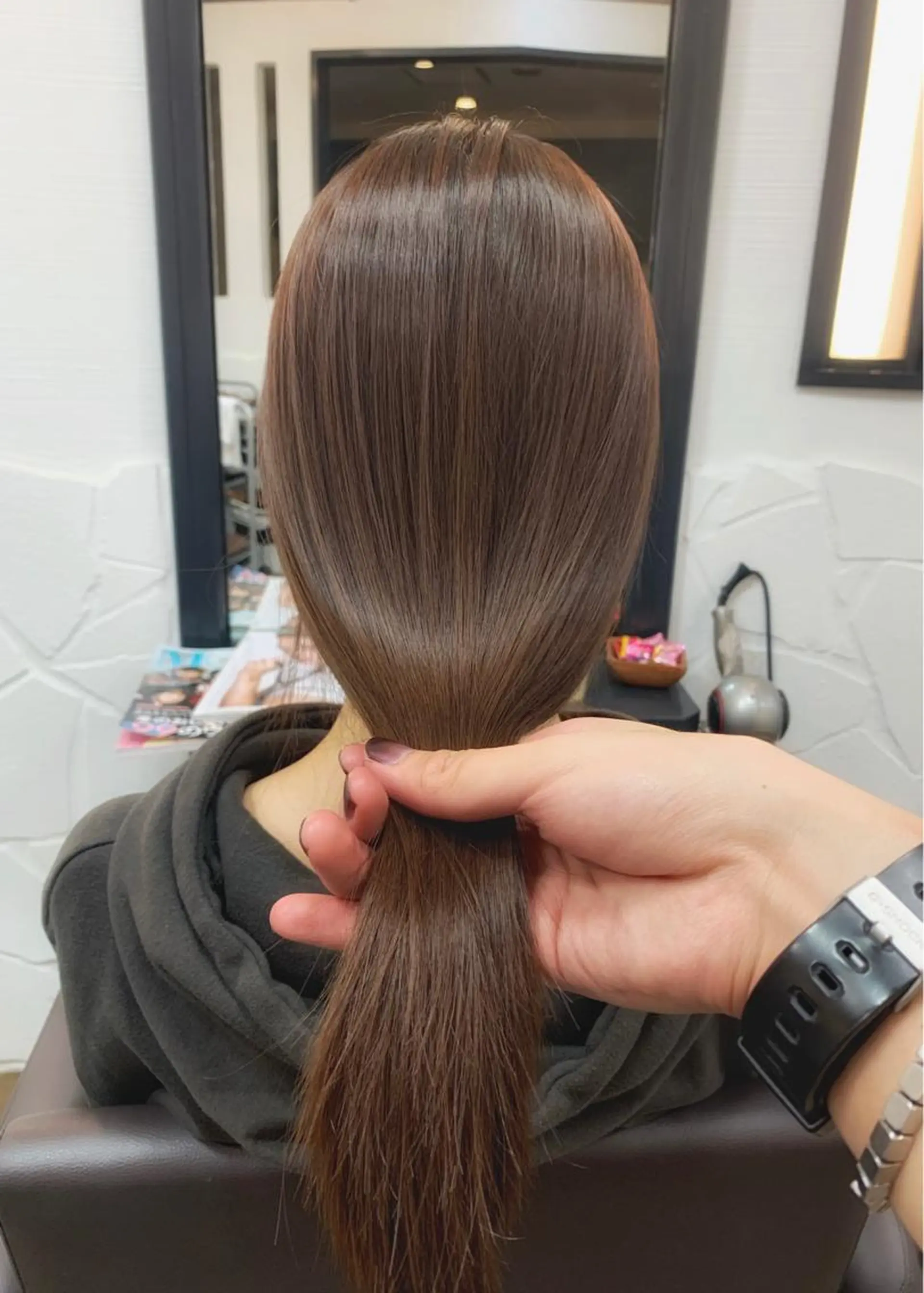 ミディアム カラー ベージュカラー ブリーチ ブリーチなしカラー カット ヘアカラー トリートメント 矢野 晃平のヘアスタイル