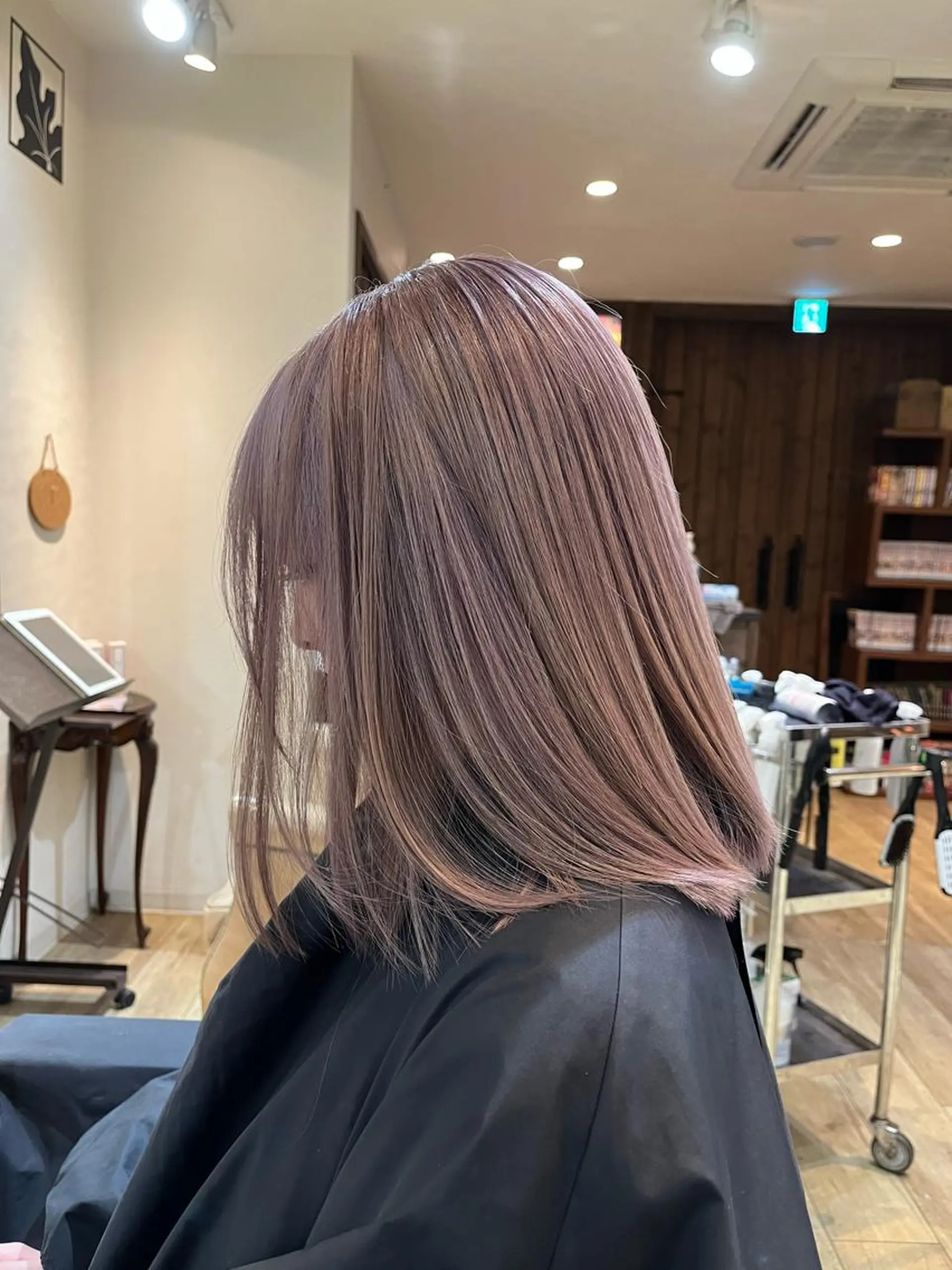 ミディアム カラー アイブロウ ブリーチ ブリーチなしカラー ピンクカラー 眉カラー 縮毛矯正 ヘアカラー VOYAGE所属・中園康 /カラー/ブリーチのヘアスタイル