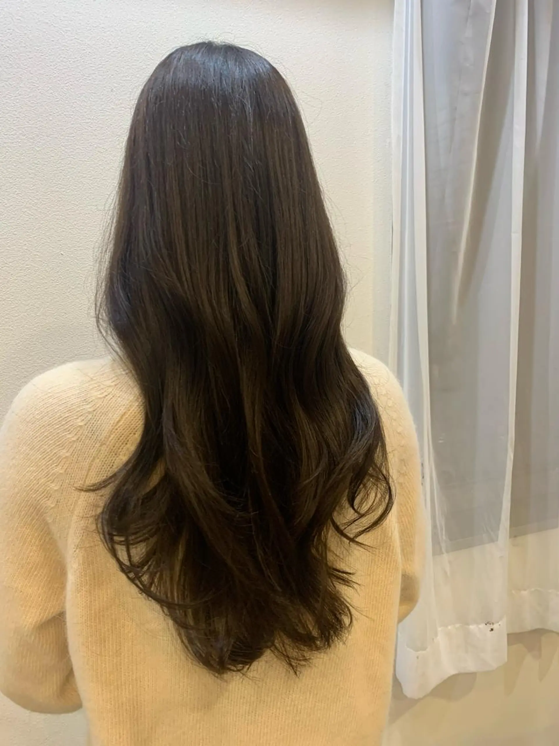 ロング カラー ベージュカラー レイヤーカット 韓国🇰🇷髪質改善 Chisaki치사키のヘアスタイル