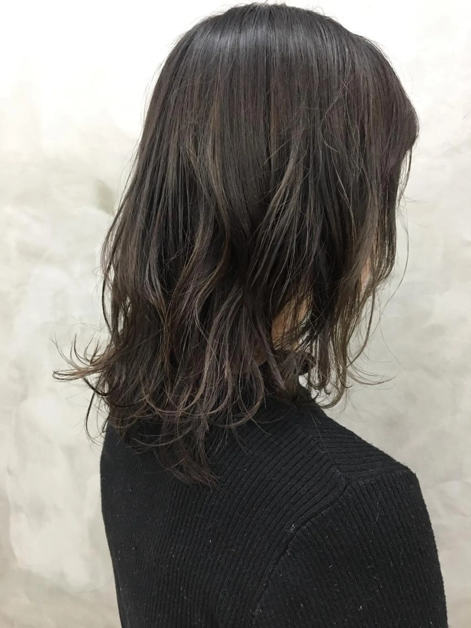 カラー アッシュ アッシュグレー イルミナカラー ヘッドスパ (女性限定)🍋モエのヘアスタイル