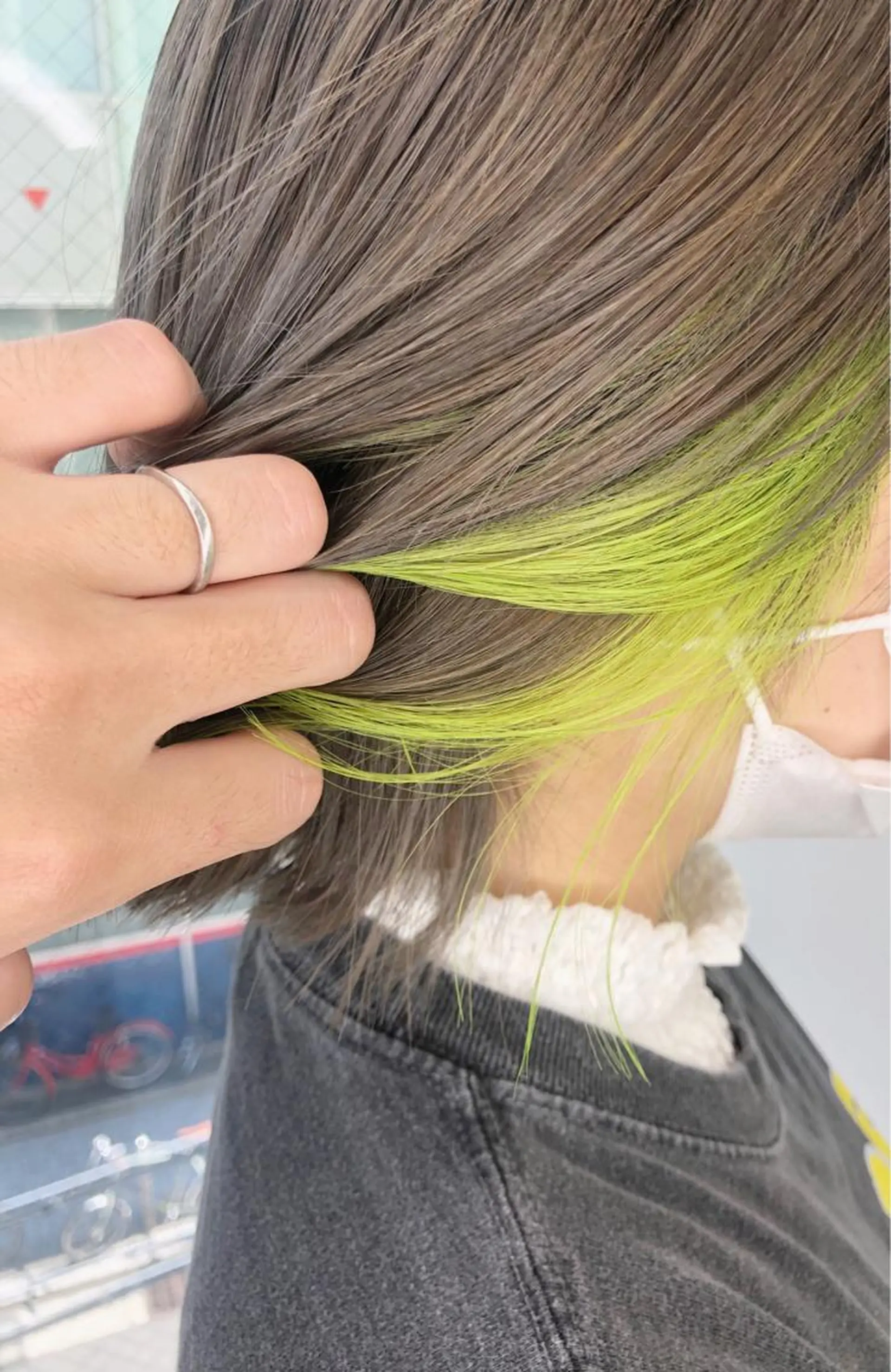 ショート カラー アディクシーカラー バレイヤージュ ベージュカラー ブリーチ ケアブリーチ ヘアカラー トリートメント ito. ブリーチ/髪質改善のヘアスタイル