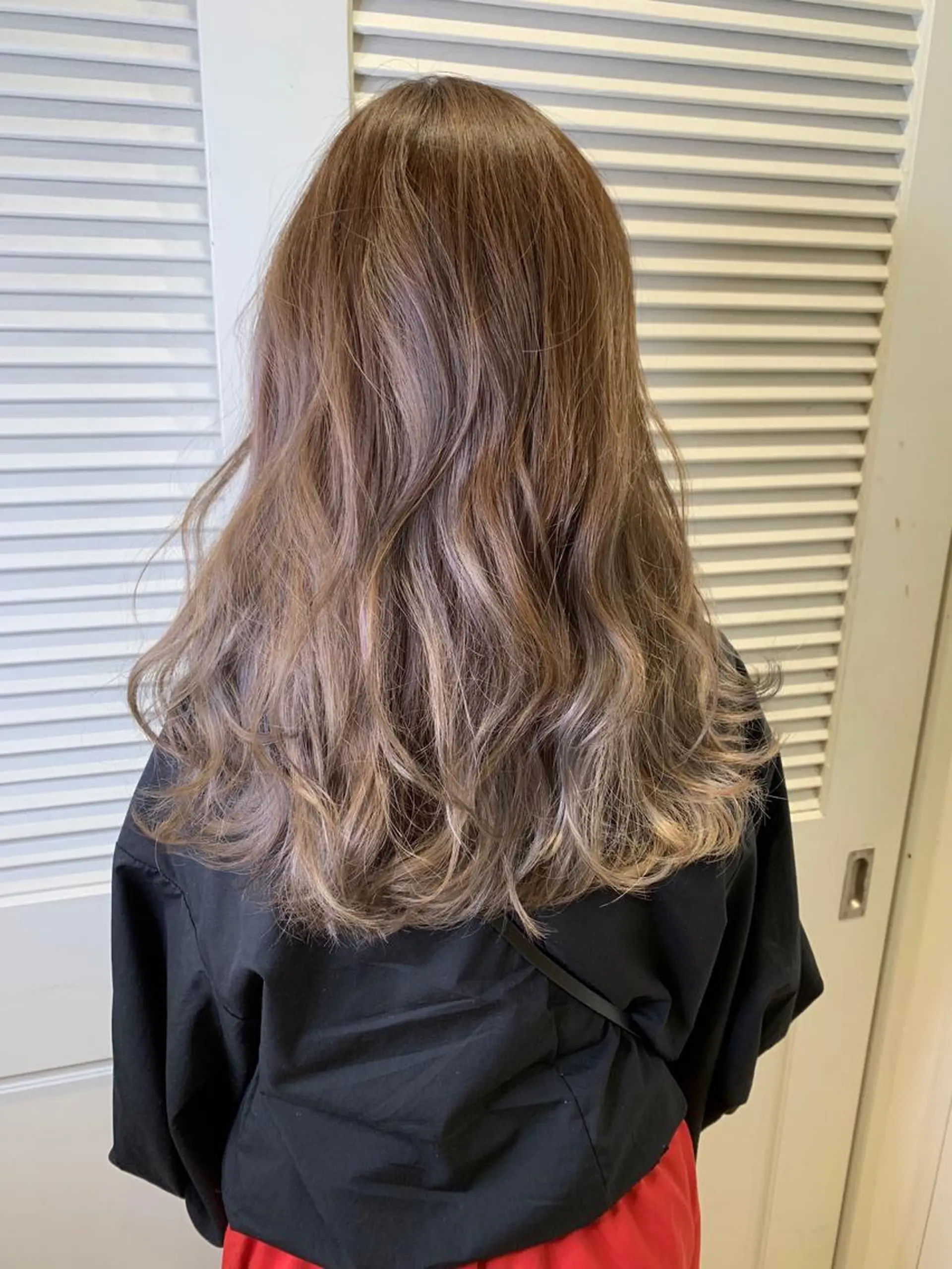 セミロング アッシュ 渋谷ハイトーン/ デザインカラー阿部のヘアスタイル