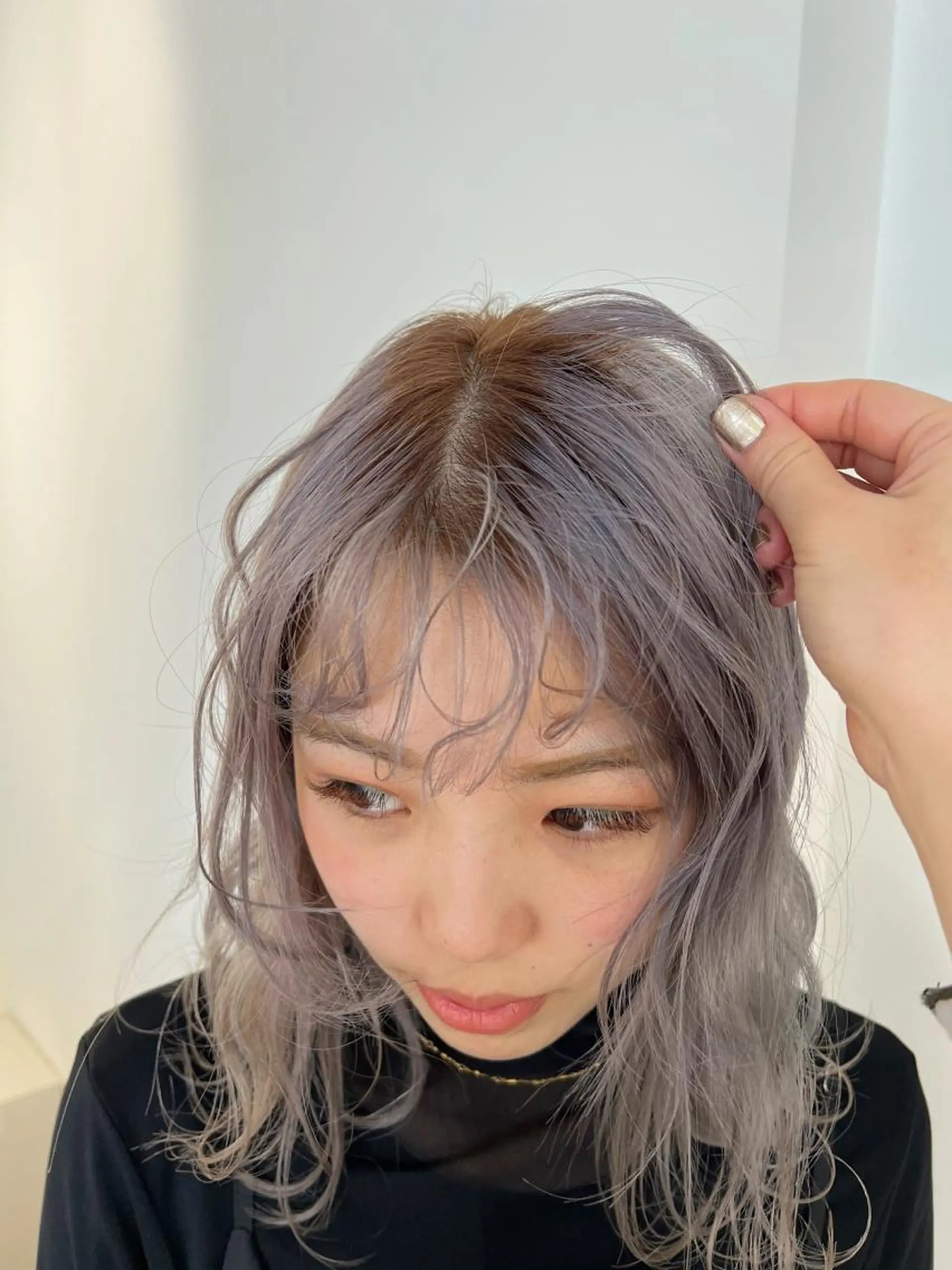 セミロング パープルカラー VISION:ALLHAIR所属・VISION 巻幡野花のヘアスタイル