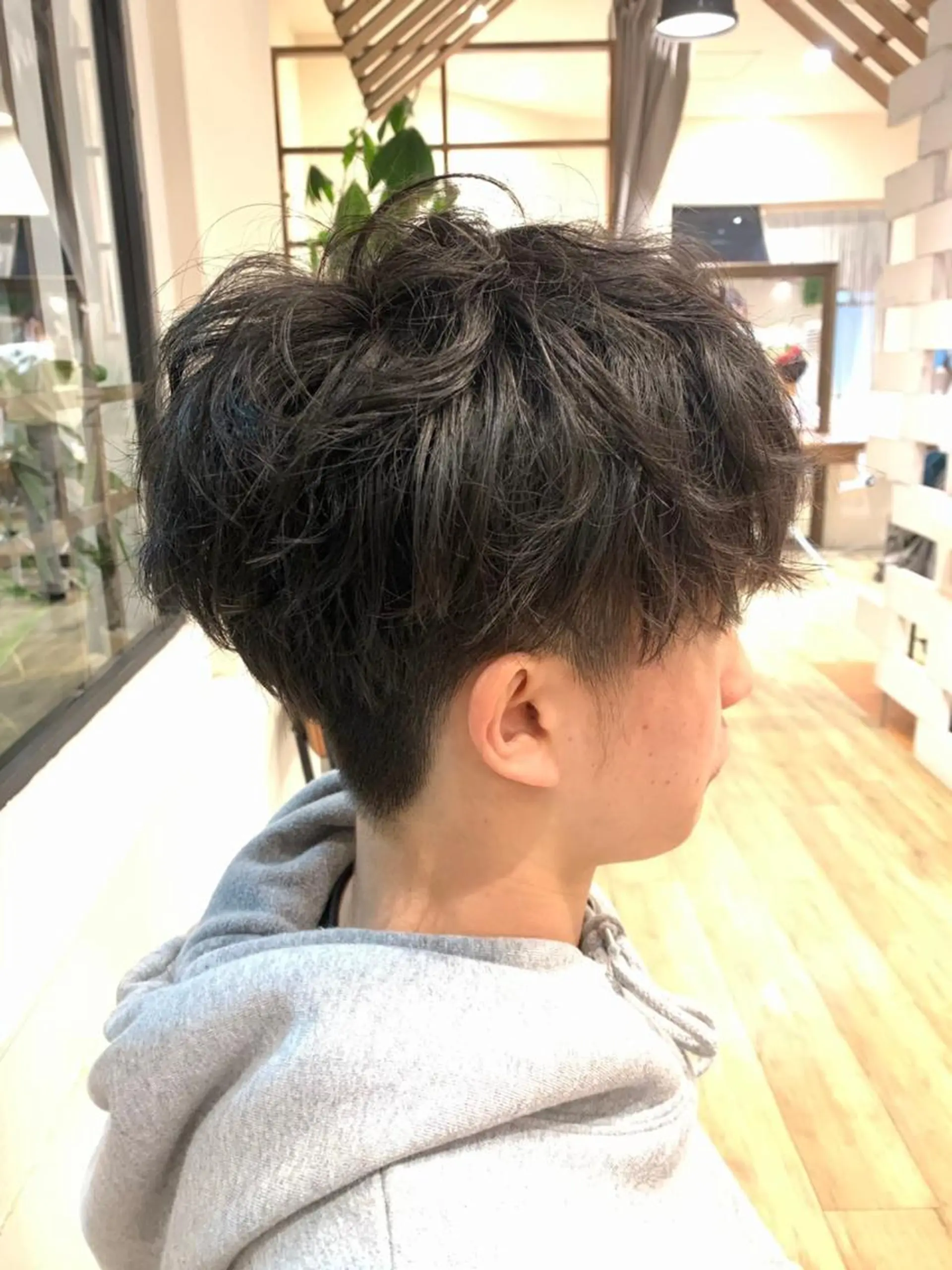 ショート メンズ カット chill out 南塚口本店のヘアスタイル