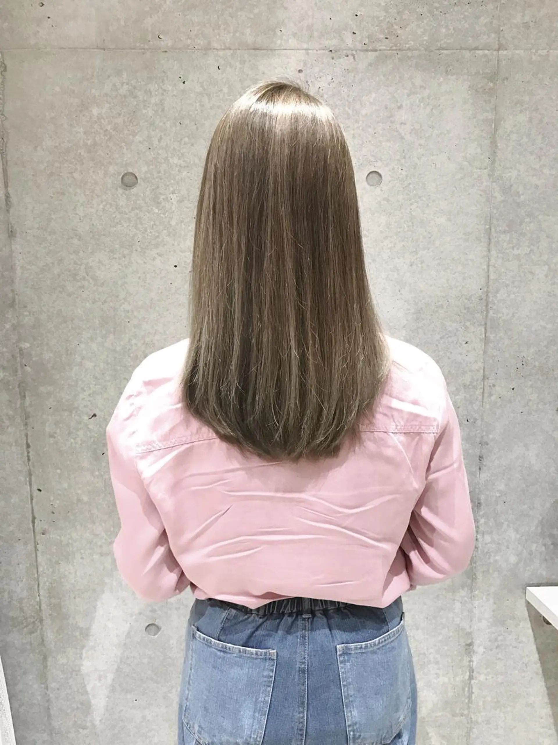 セミロング カラー 井坂 和博のヘアスタイル