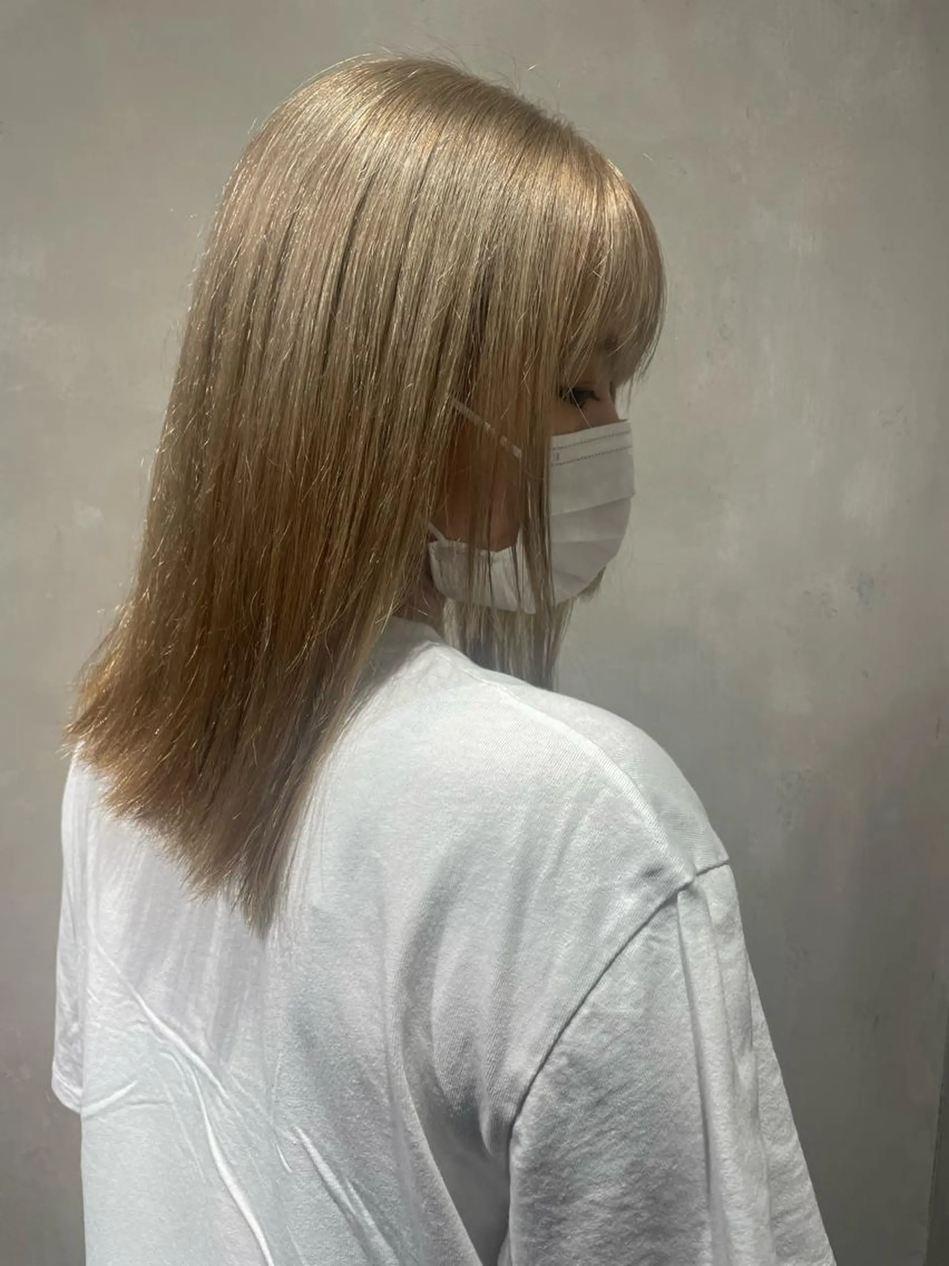 セミロング カラー ヘアカラー hisano / ハイトーン･透明感のヘアスタイル