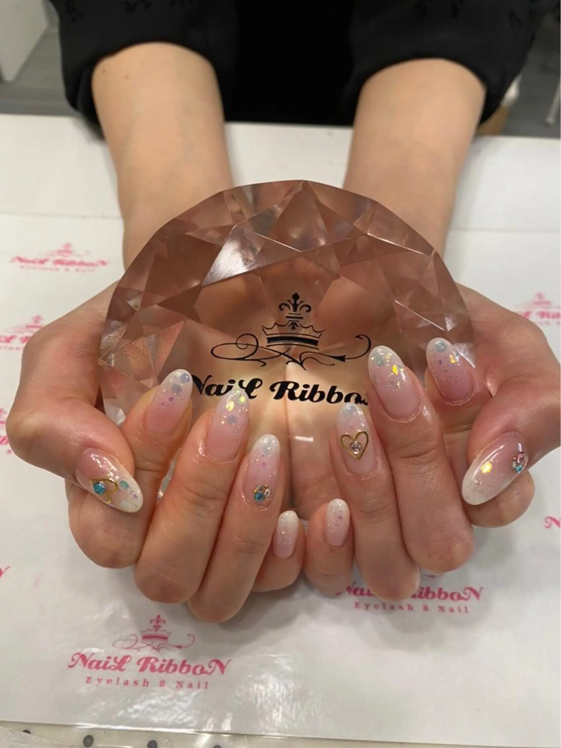 ネイル 春ネイル ネイルリボン 受付スタッフのネイルデザイン