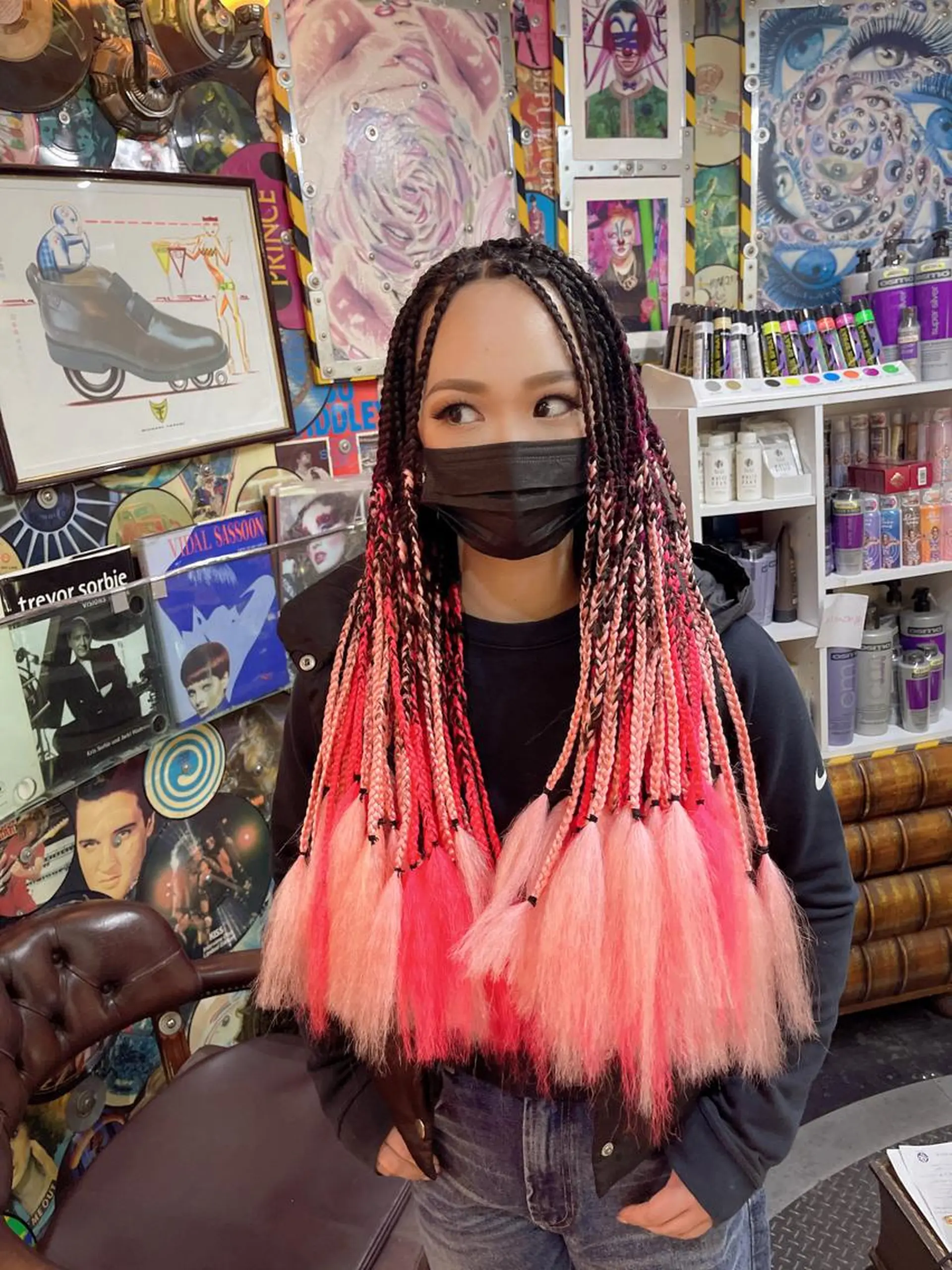 ロング カラー ヘアアレンジ グラデーションカラー ピンクカラー レッドカラー エクステ 🌈派手髪エクステ ブレイズ🌈ひろとのヘアスタイル