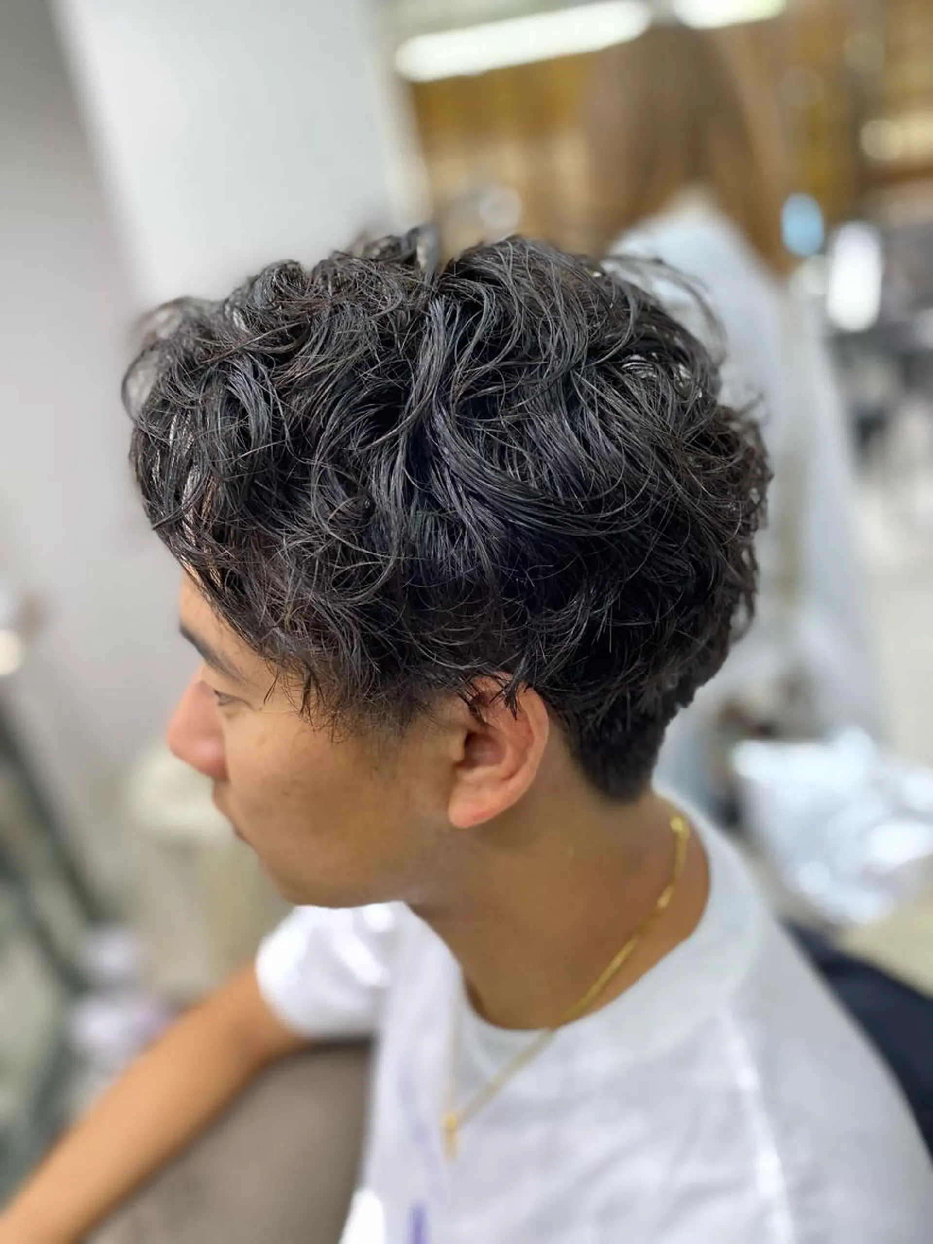ミディアム カラー特化 横川　翔希のヘアスタイル