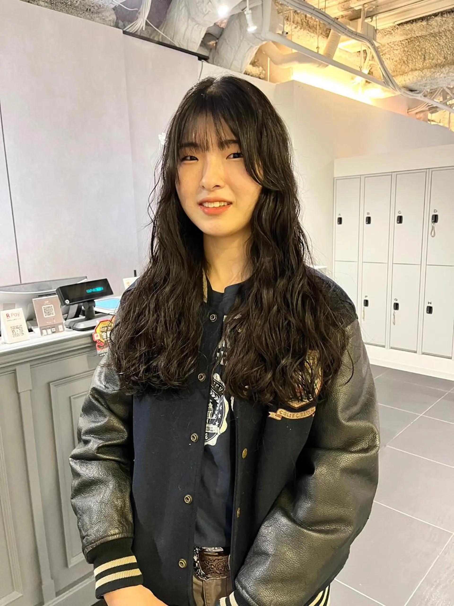 ロング パーマ 卒業式のヘアスタイル ロング プードルパーマ スパイラルパーマ カット パーマ ショート/パーマ/ カラー/FUKOのヘアスタイル