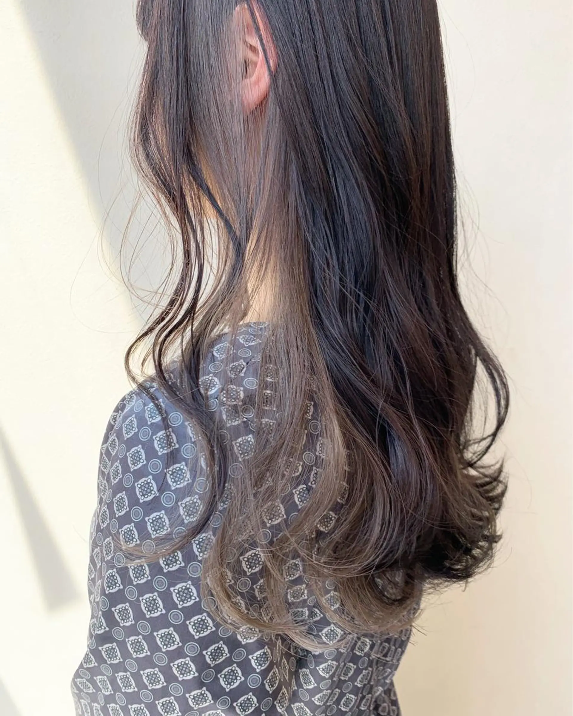 ロング カラー 立川 奈那子のヘアスタイル