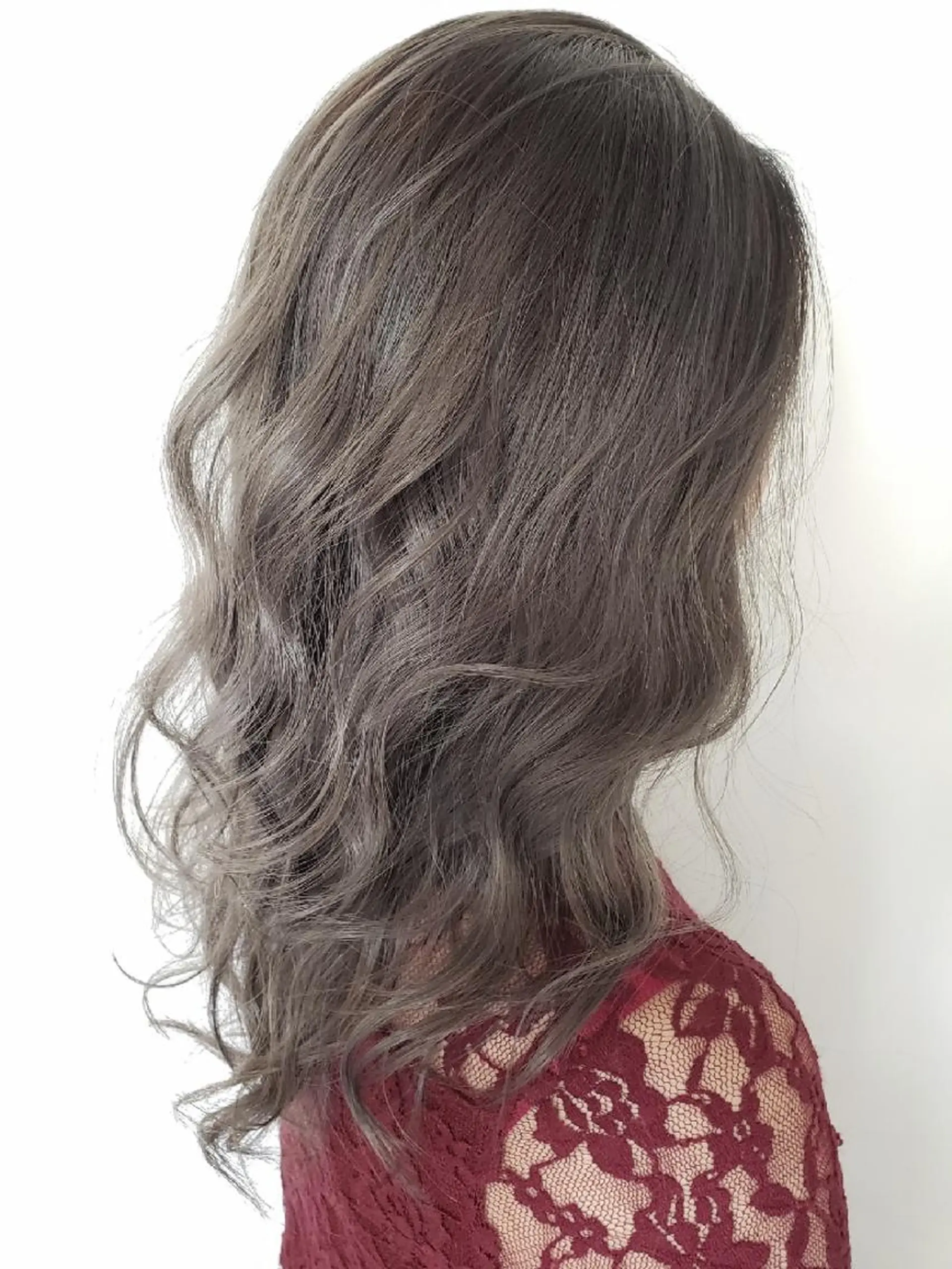 ロング カラー ヘアアレンジ グレージュ 成瀬 弘光のヘアスタイル