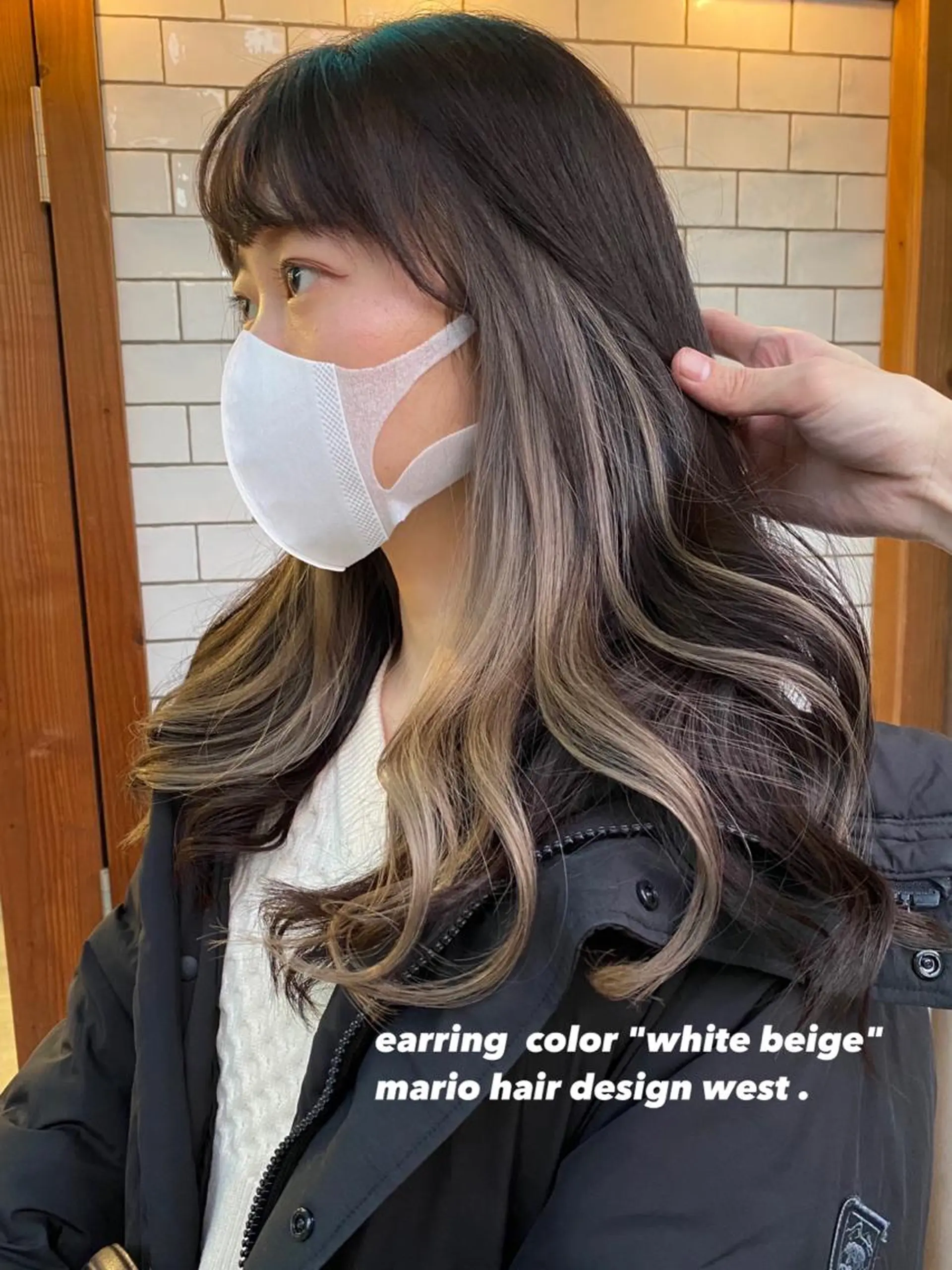 ロング カラー ベージュカラー イヤリングカラー ハイトーンカラー ハイトーンベージュ インナーカラー 竹嶌 健吾のヘアスタイル